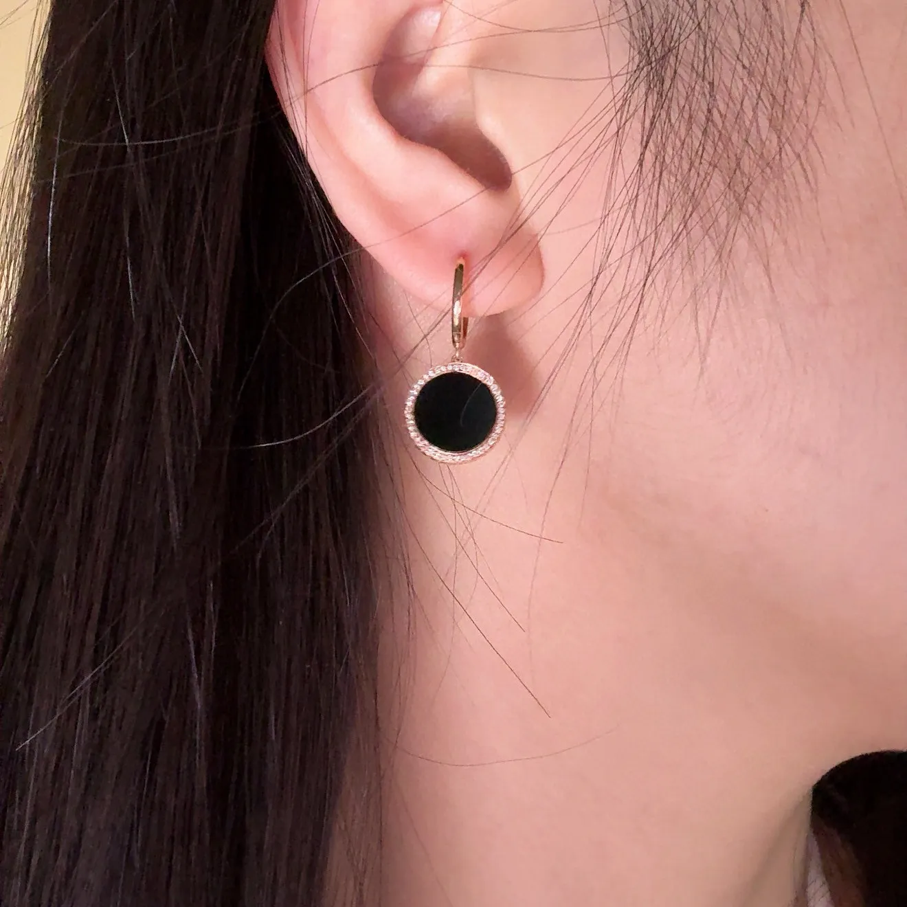 精品18k圆片耳坠 种好色正 黑度极好 打灯通透 油性十足 尺寸12.7