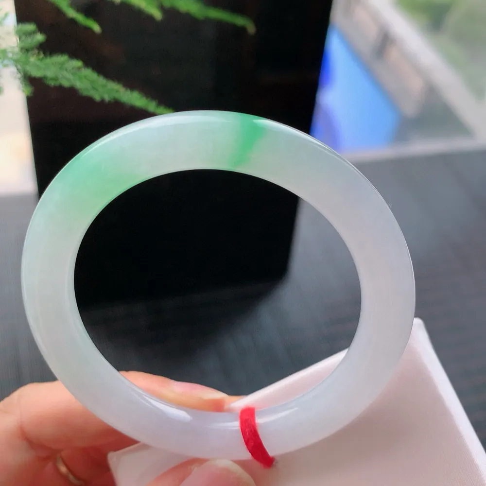 圆条冰阳绿 无瑕 尺寸:53.1/8.5/9.1 色好🥰🥰