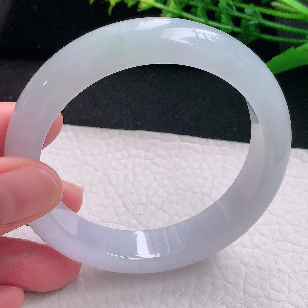 js自然光58*13.5*8.5平安镯 天然缅甸翡翠a 货冰纯宽边玉镯子