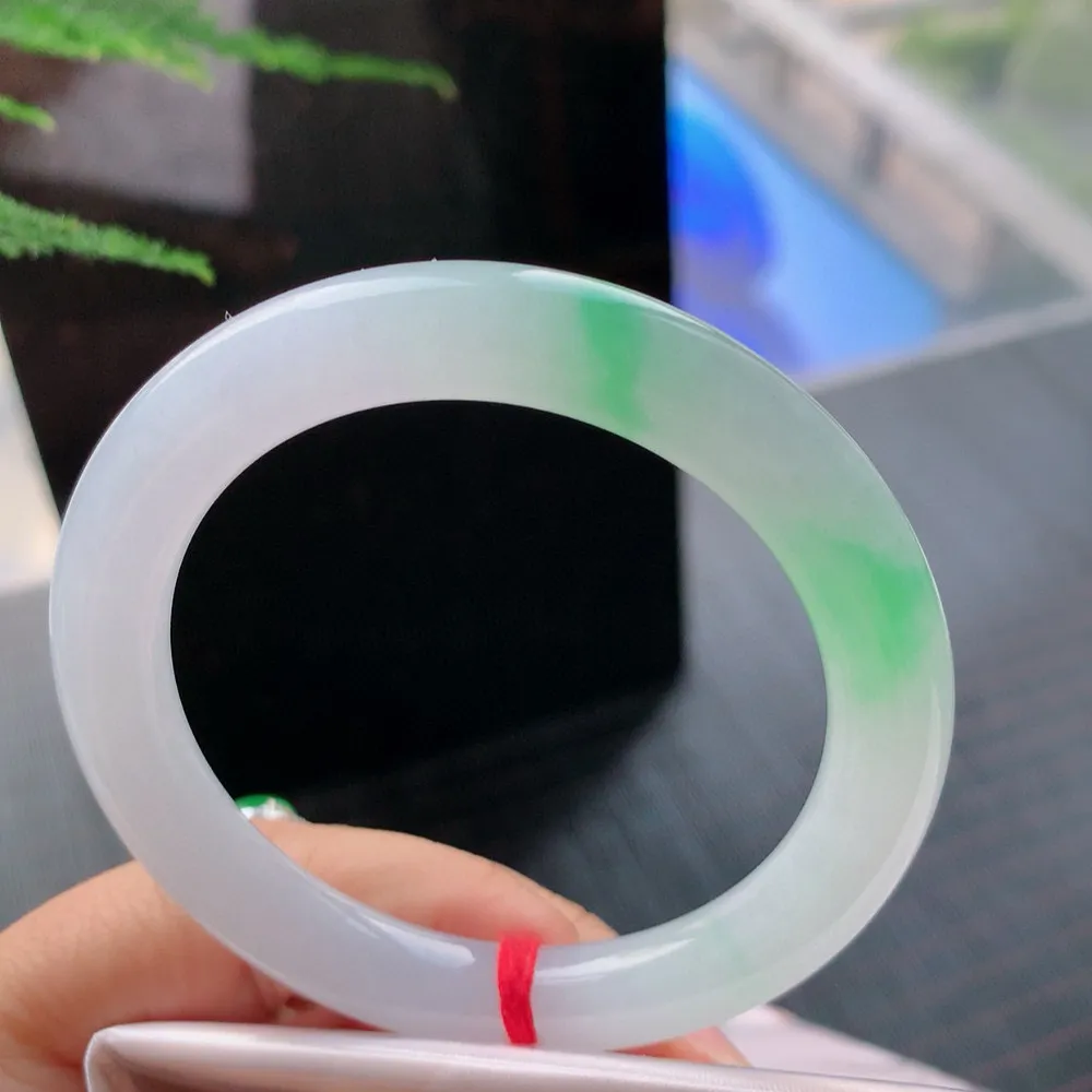 圆条冰阳绿 无瑕 尺寸:53.1/8.5/9.1 色好🥰🥰