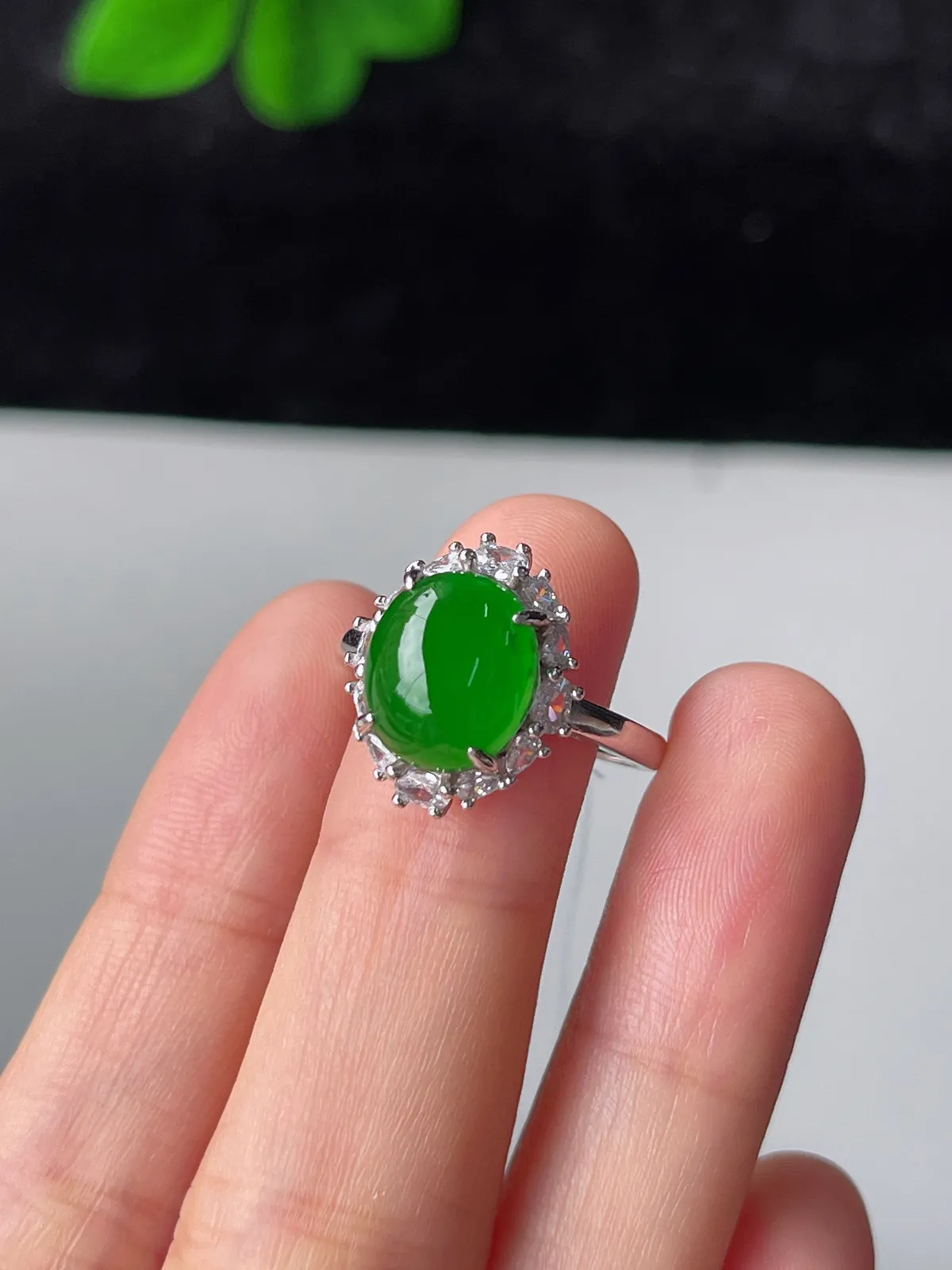 天然满绿翡翠蛋面精品戒指S925银
