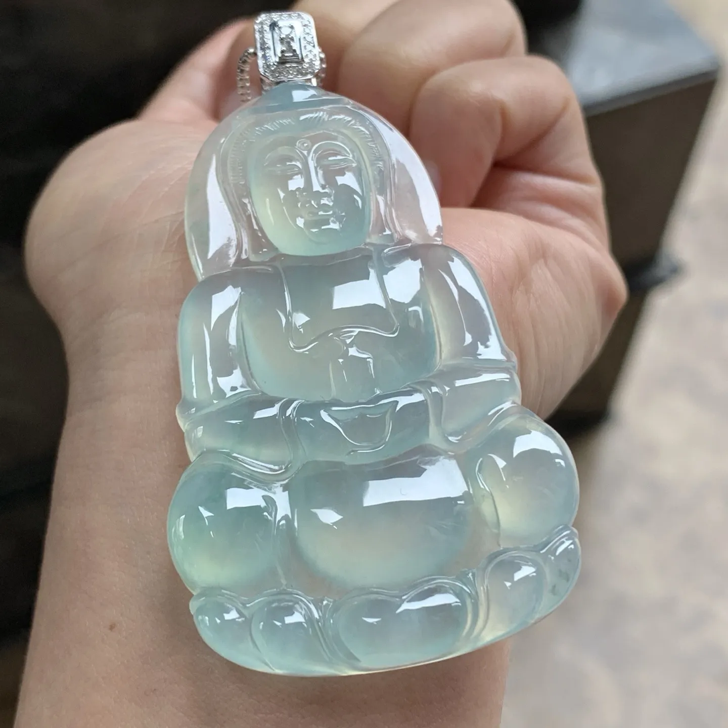 金扣冰晴水观音^_^冰透荧光十足