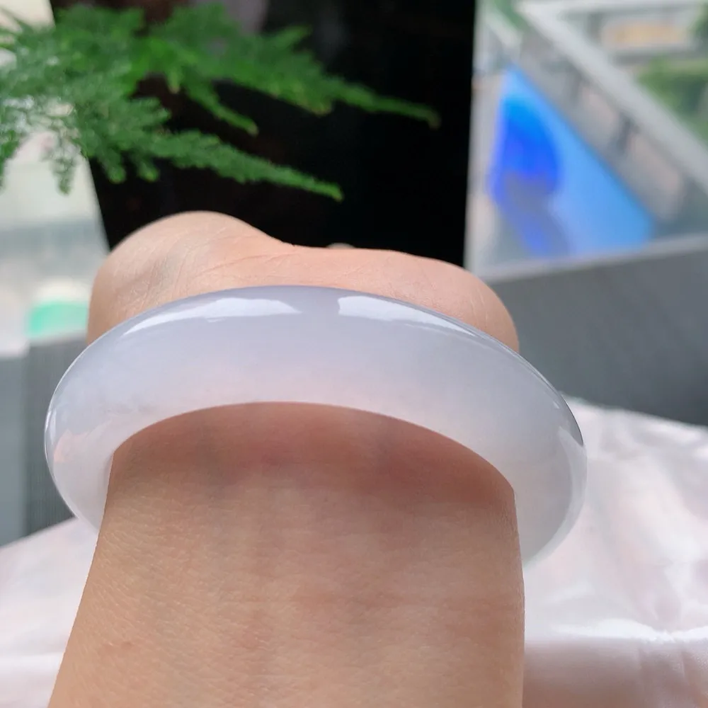 正圈高冰春彩 无瑕 尺寸:53.8/12.6/8.7 种色俱佳🥰🥰