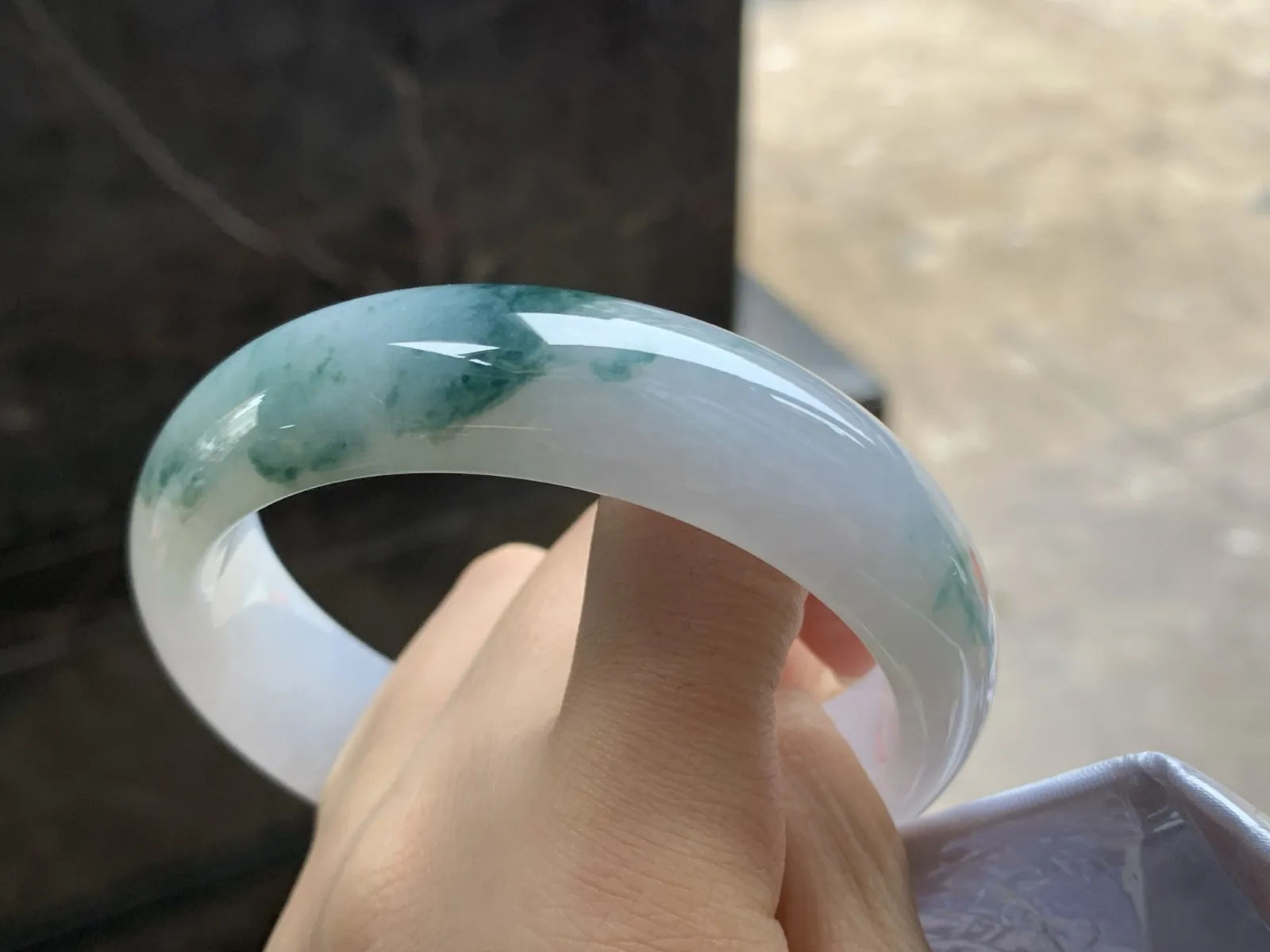 60-17.7-8.5

蓝花宽版手镯^_^飘花浓郁