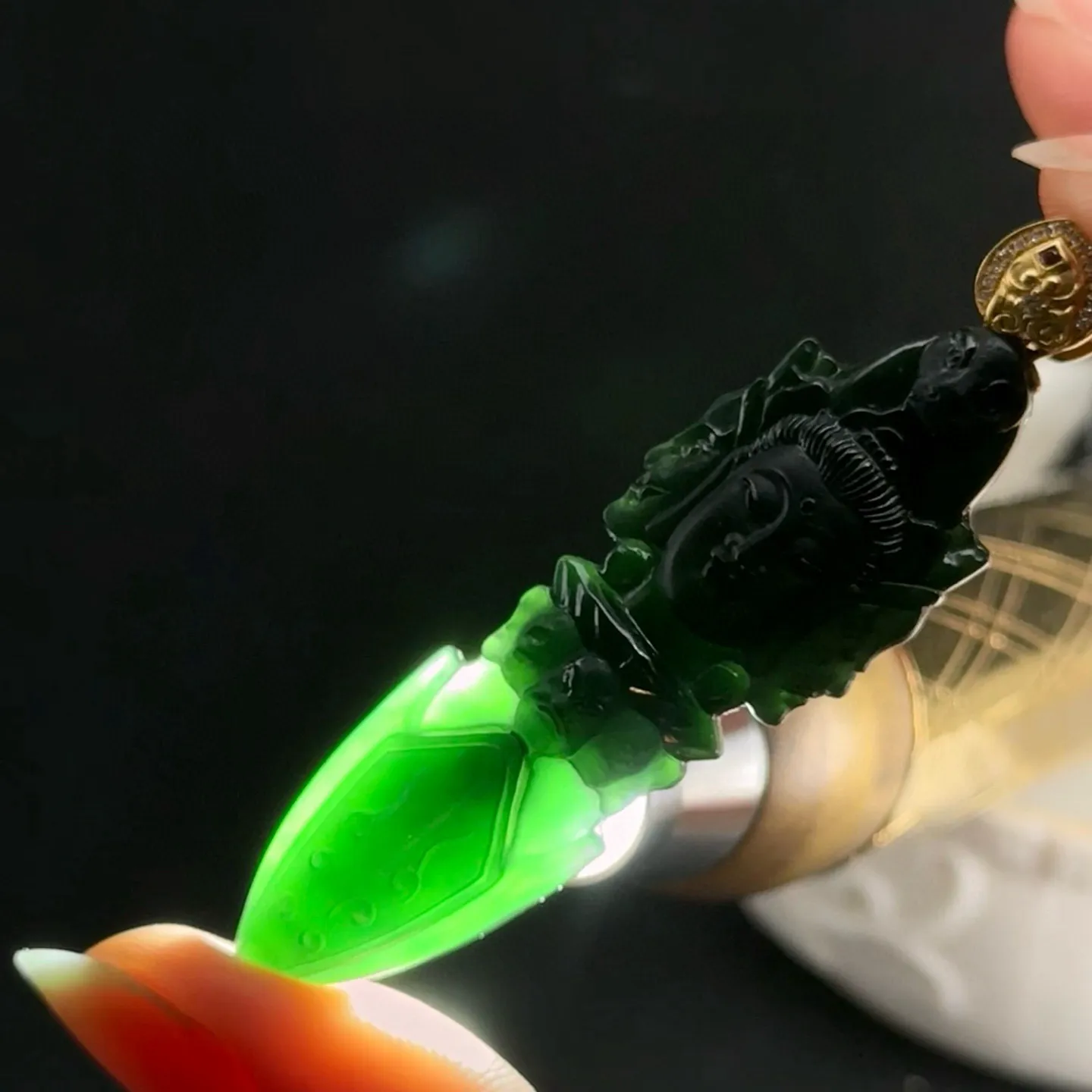 精品18k墨翠降魔杵 种好色正 黑度极好 打灯通透 油性十足  尺寸61.2