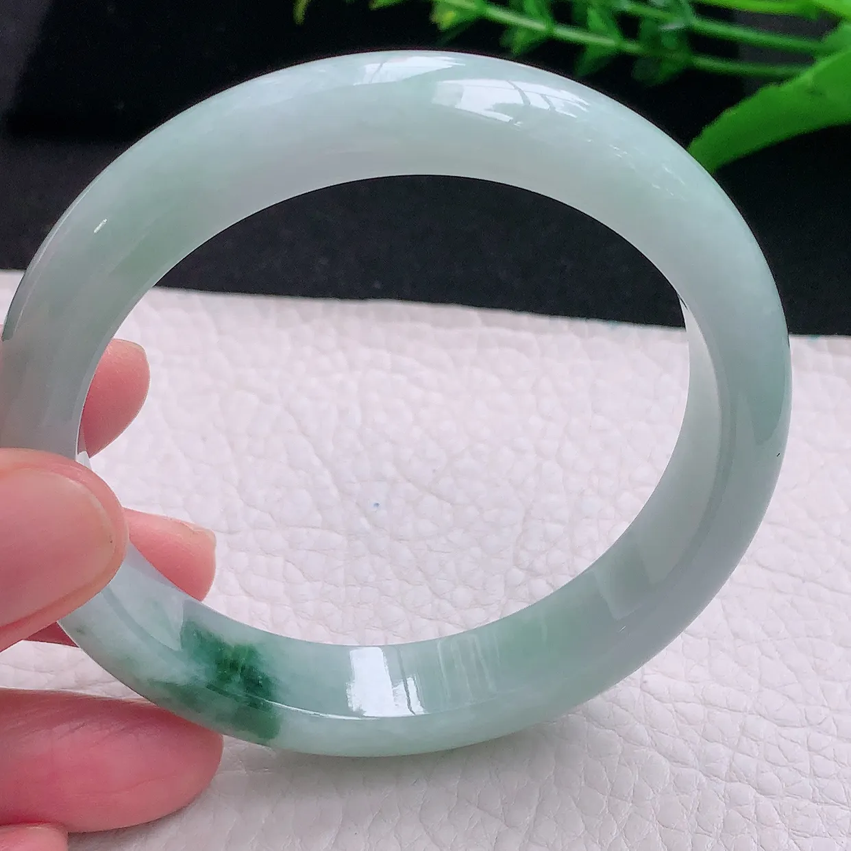 ll大圈口60*12.8*7.8平安镯 天然缅甸翡翠a 货冰飘花宽边玉镯子