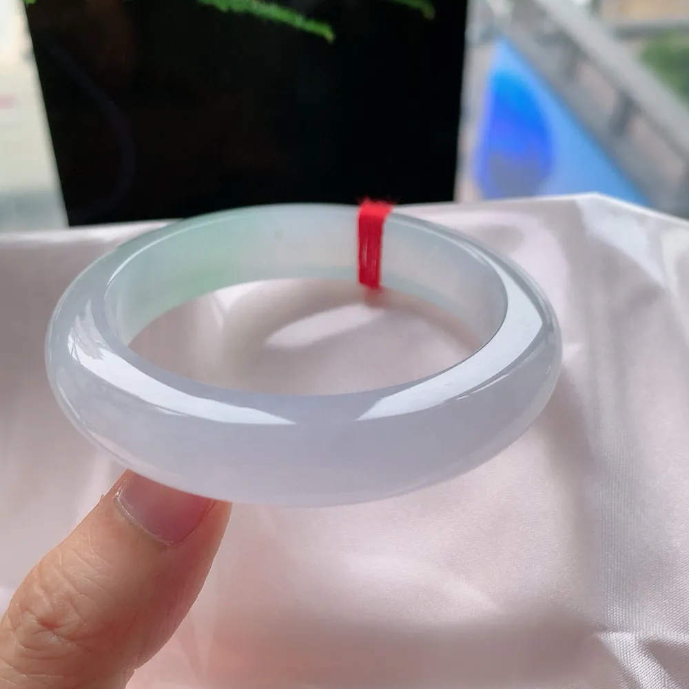 正圈高冰春彩 无瑕 尺寸:53.8/12.6/8.7 种色俱佳🥰🥰