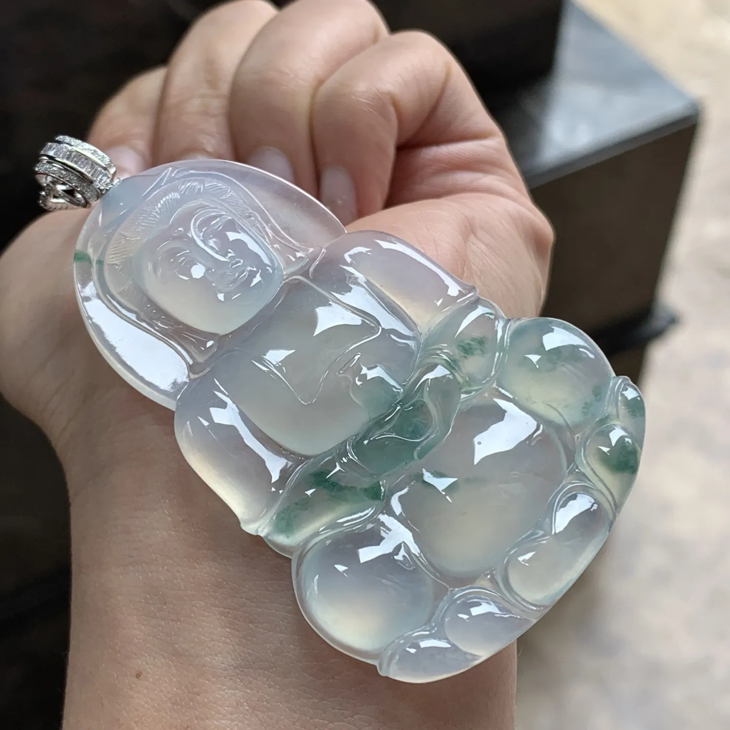 金扣冰蓝花观音^_^冰透荧光十足