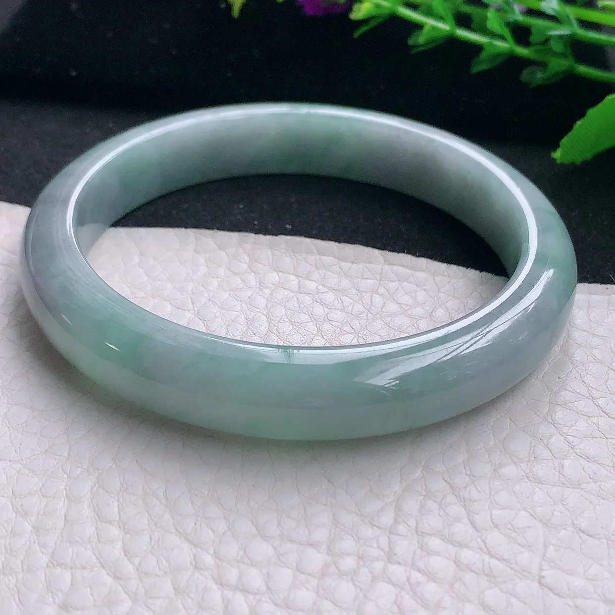 js大圈口61*11.3*8平安镯 天然缅甸翡翠a 货韵味宽边玉镯子