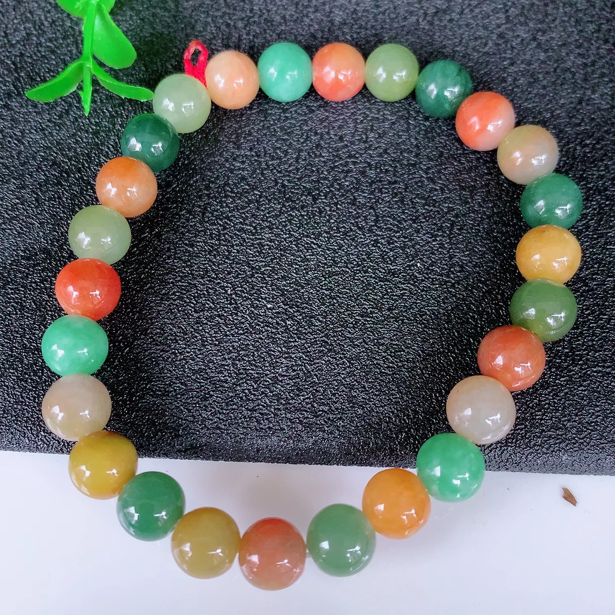 自然光实拍，冰润多宝翡翠手链，多彩翡翠手串，颜色丰富，料子细腻，高档大气，自戴送礼佳品！#46.2取一尺寸7mm