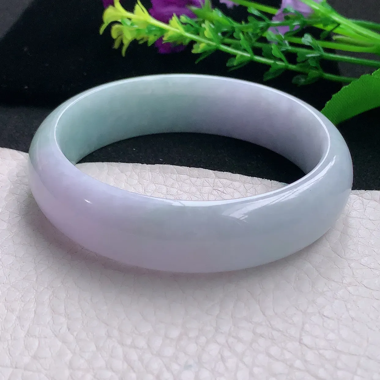 js自然光59*14.8*8平安镯 天然缅甸翡翠a 货春带彩水润宽边玉镯子