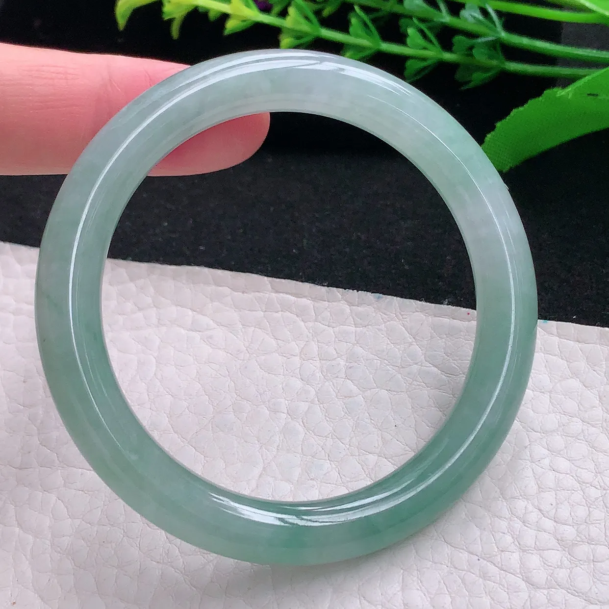 n小圈口53*8.5*8.3叮当镯 天然缅甸翡翠a 货冰润圆条玉镯子 玉手环