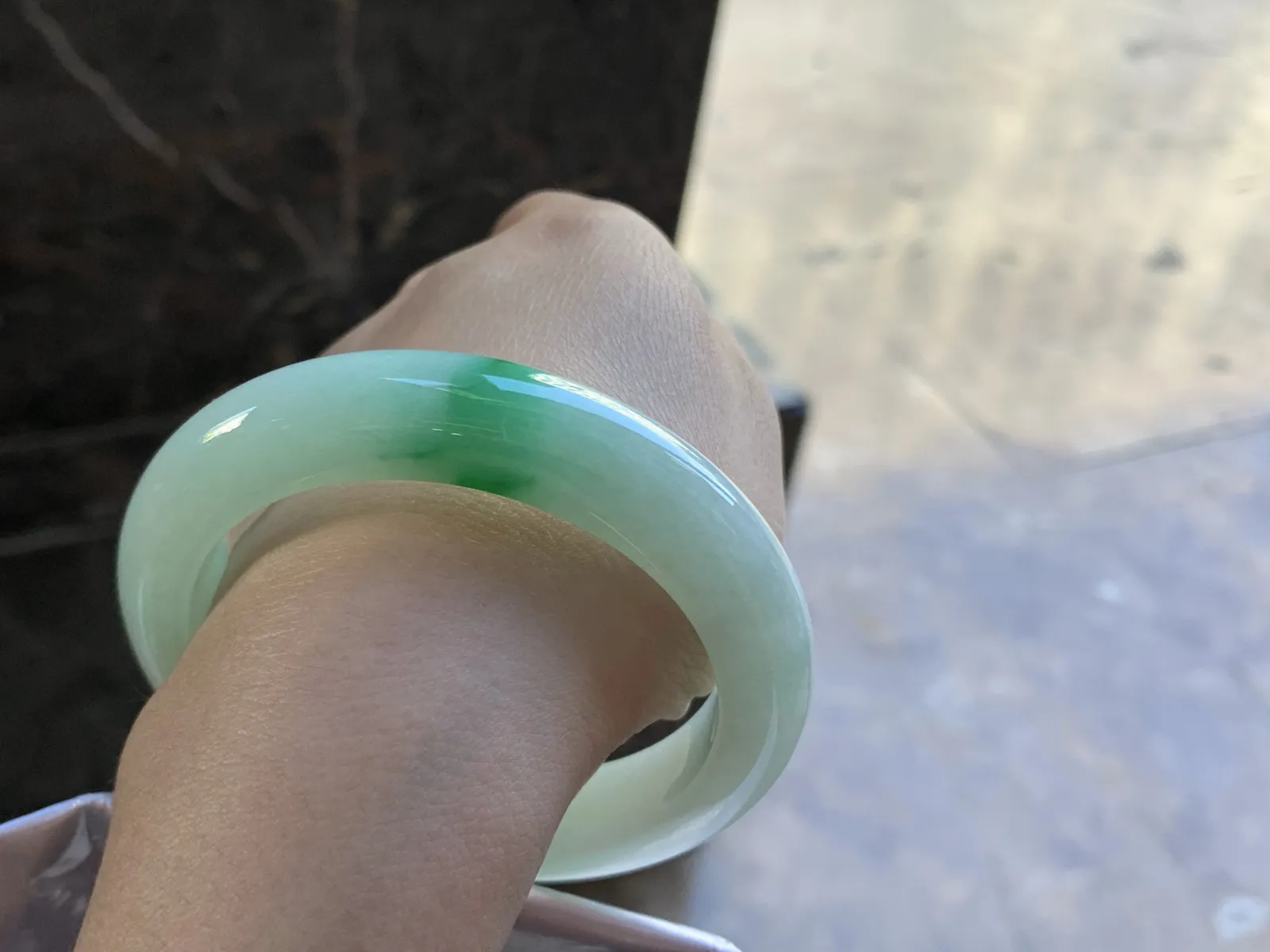 56.5-12.5-9.6

带色手镯^_^色阳