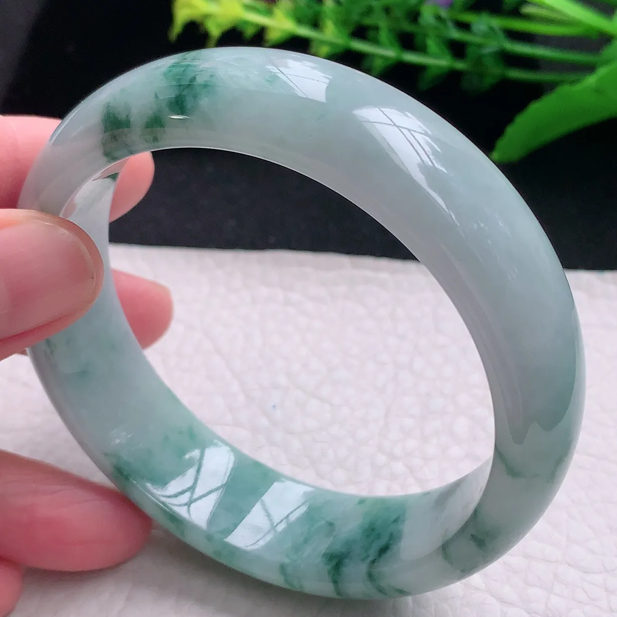 hh大圈口60.5*18*8.2轮胎镯 天然缅甸翡翠a 货飘花大气宽边玉镯子