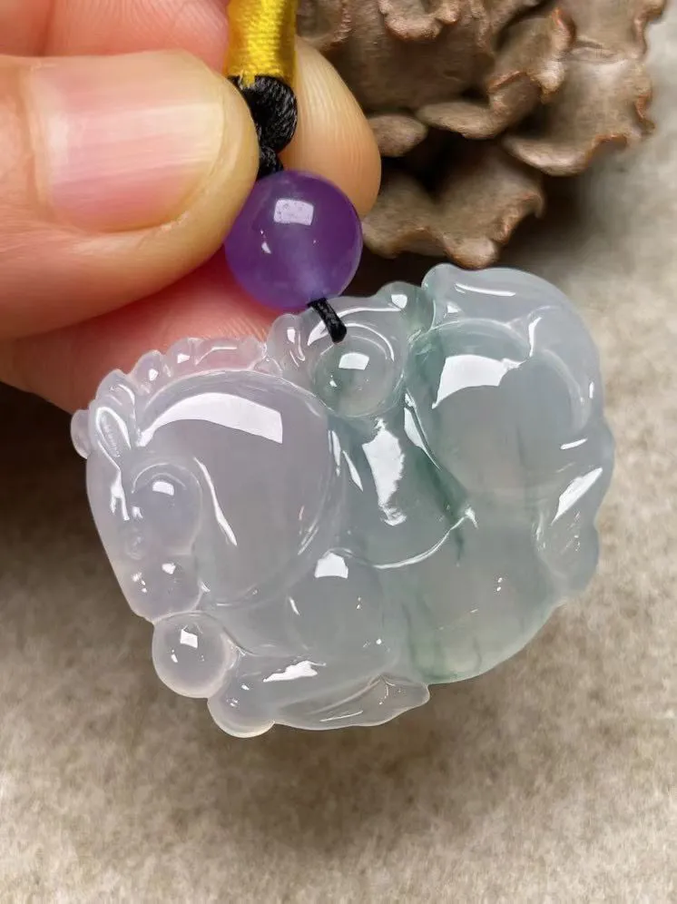 冰种飘花【马到成功】吊坠，种水好，玉质细腻 ，卖相好‘.