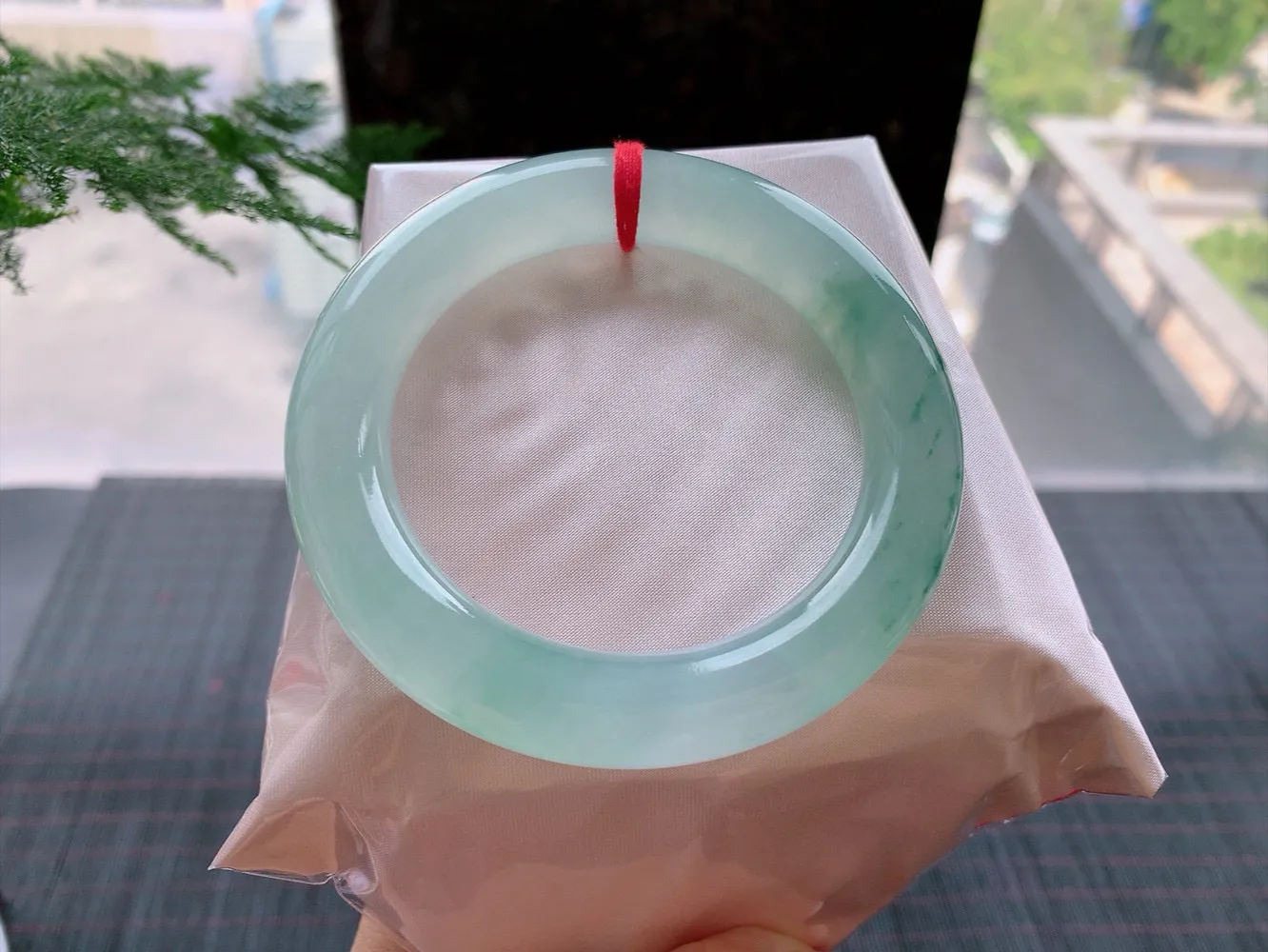 圆条冰玻绿花 无瑕 尺寸:57.8/12.1 胶感十足