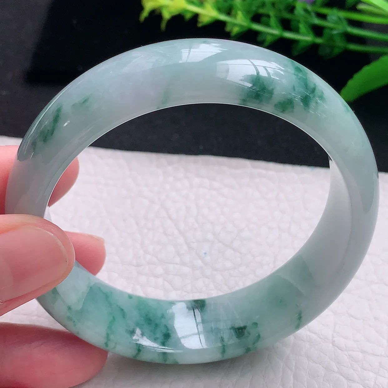 hh大圈口60.5*18*8.2轮胎镯 天然缅甸翡翠a 货飘花大气宽边玉镯子
