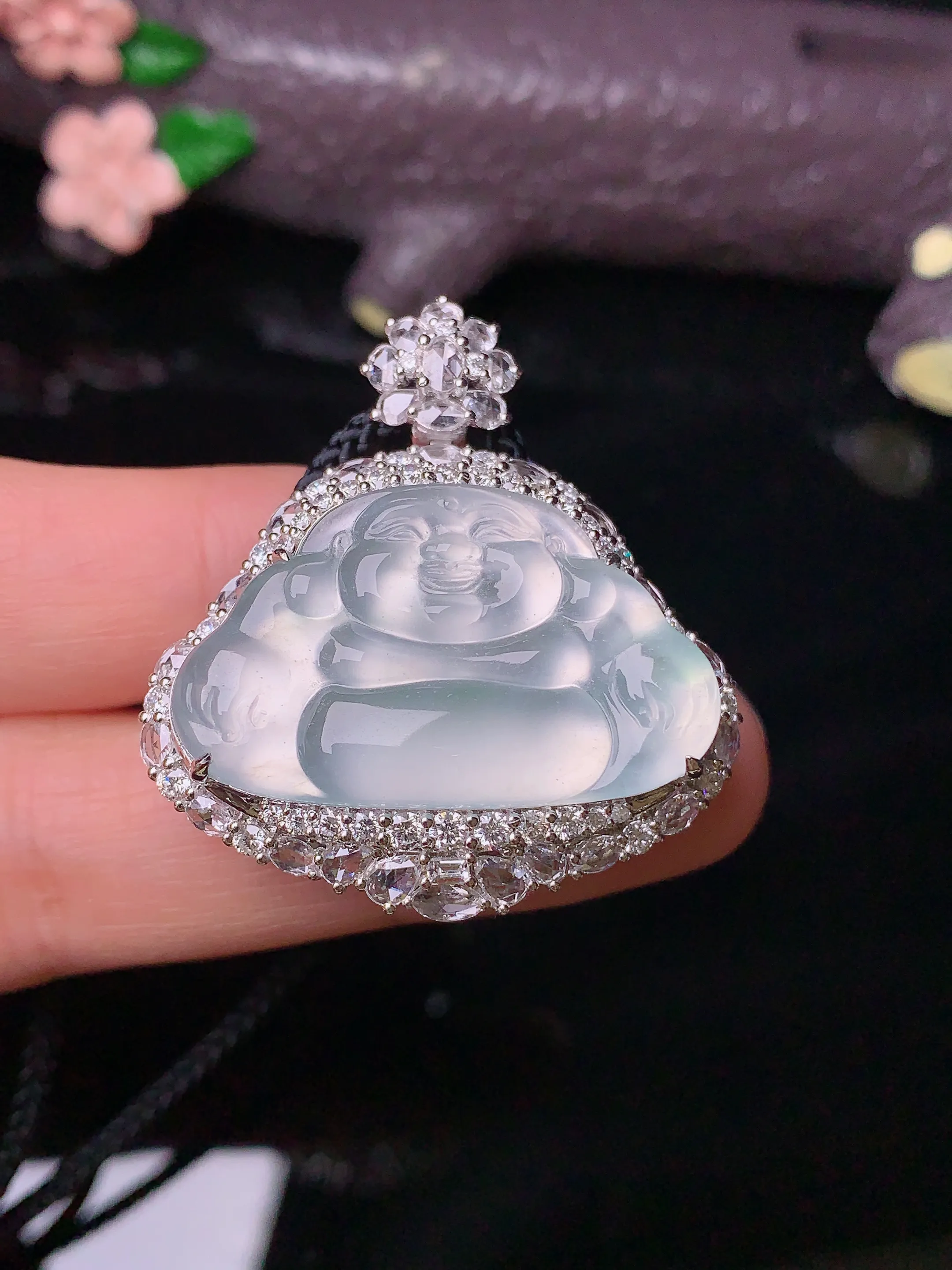 18k金钻镶嵌冰种佛公吊坠 玉质细腻 色泽清新艳丽 整体尺寸35.3*32.6*12.5