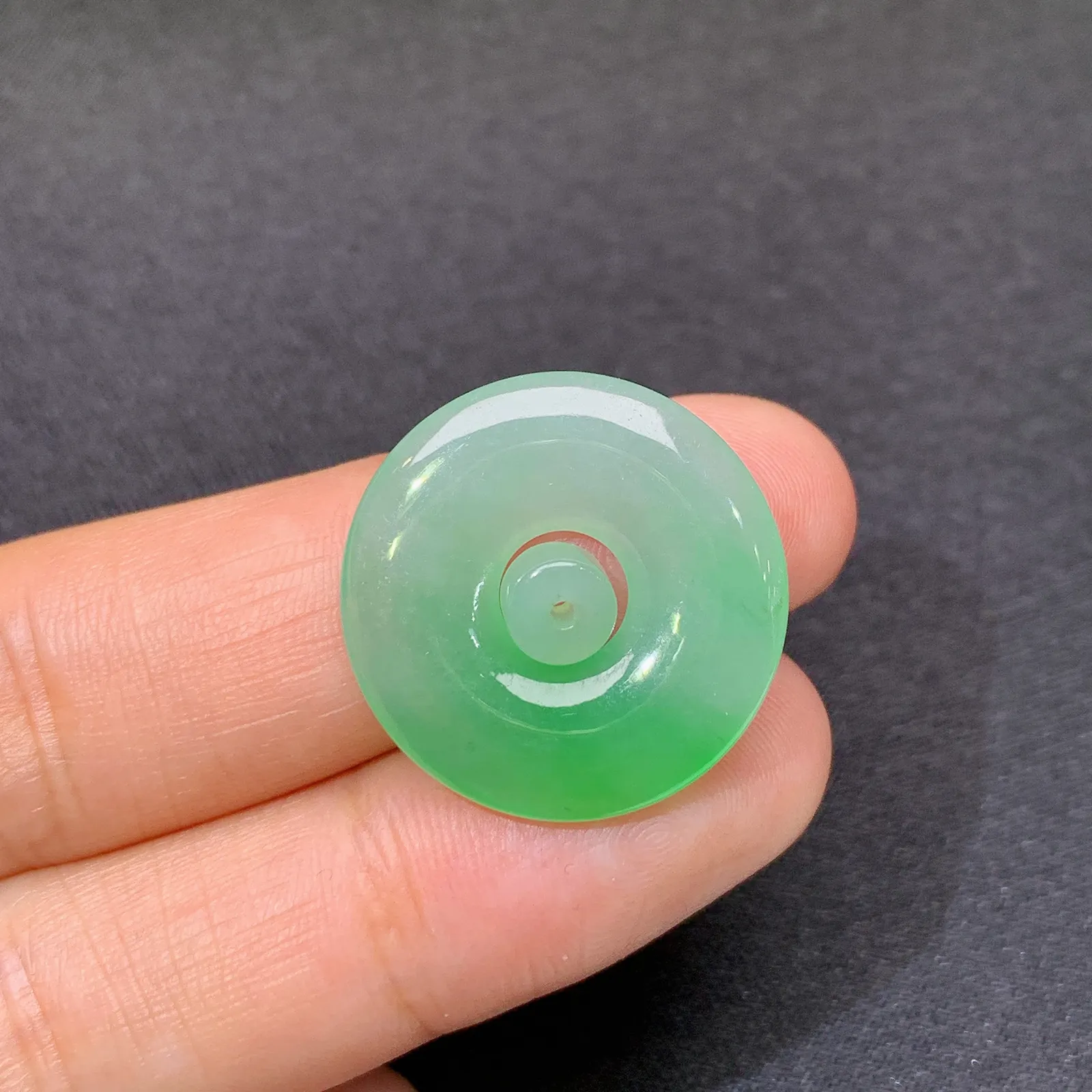 冰飘绿子母扣，镶嵌佳品，冰润细腻，种水足，001 尺寸21.2*3.3