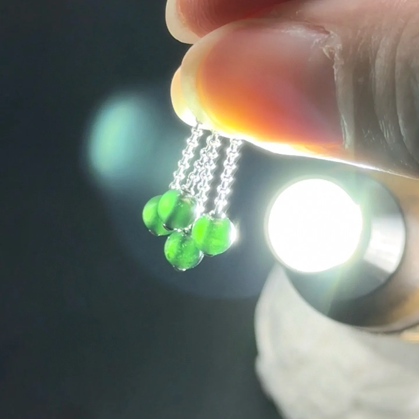 精品18k墨翠珠子耳坠 种好色正 黑度极好 打灯通透 油性十足 尺寸4.5