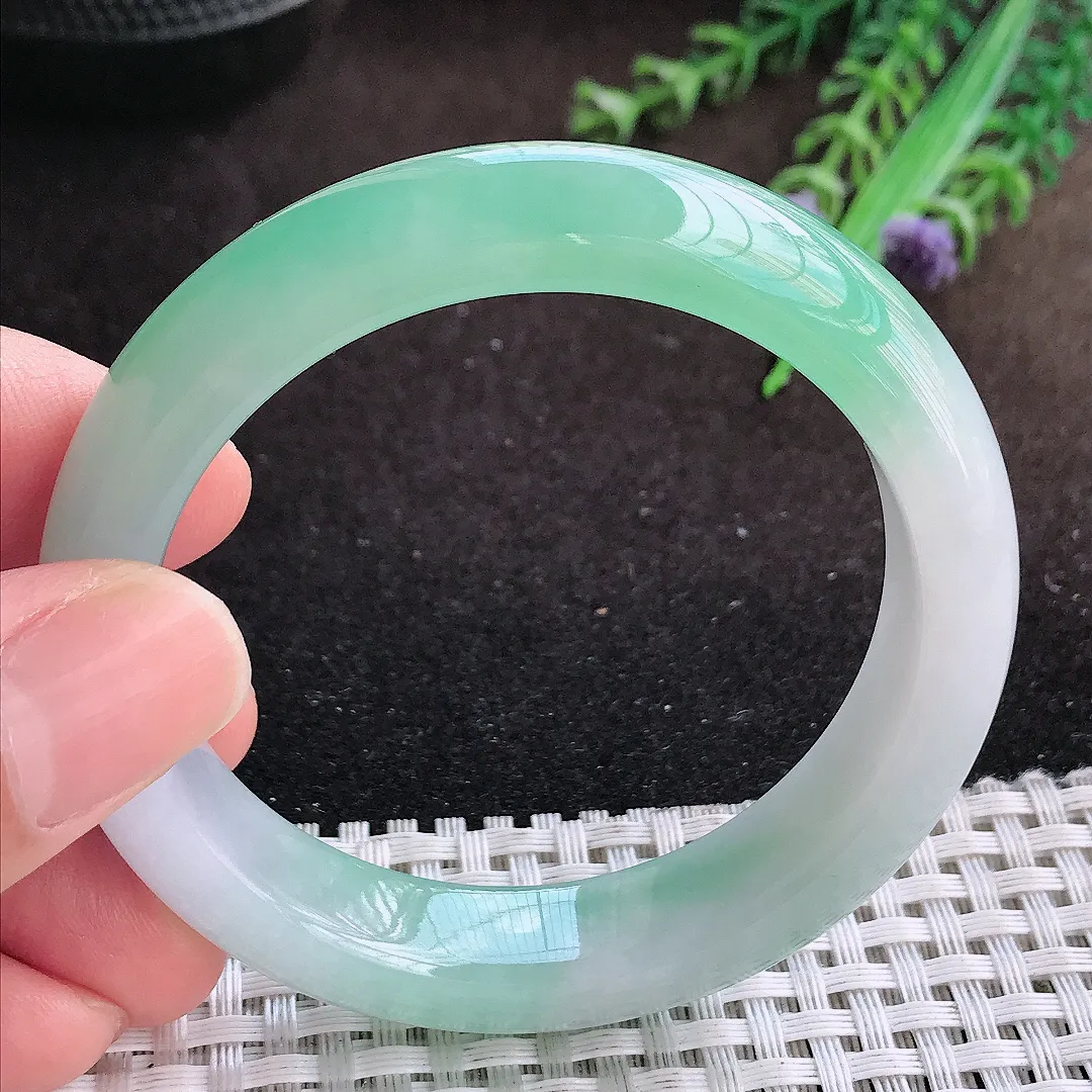 天然a货翡翠52.5/12.4/8.3老坑冰胶果冻冰晴绿手镯宽边翡翠玉镯美人镯