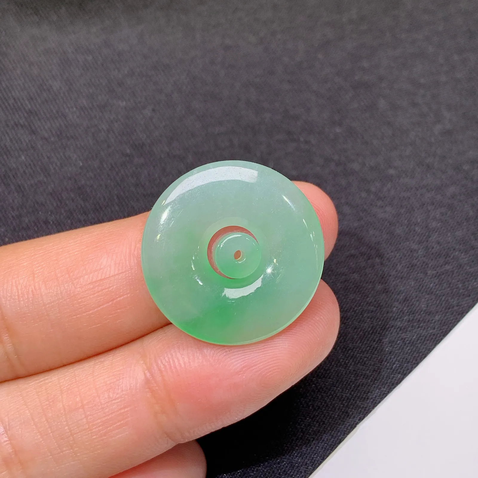 冰飘绿子母扣，镶嵌佳品，冰润细腻，种水足 001 尺寸21*3.4