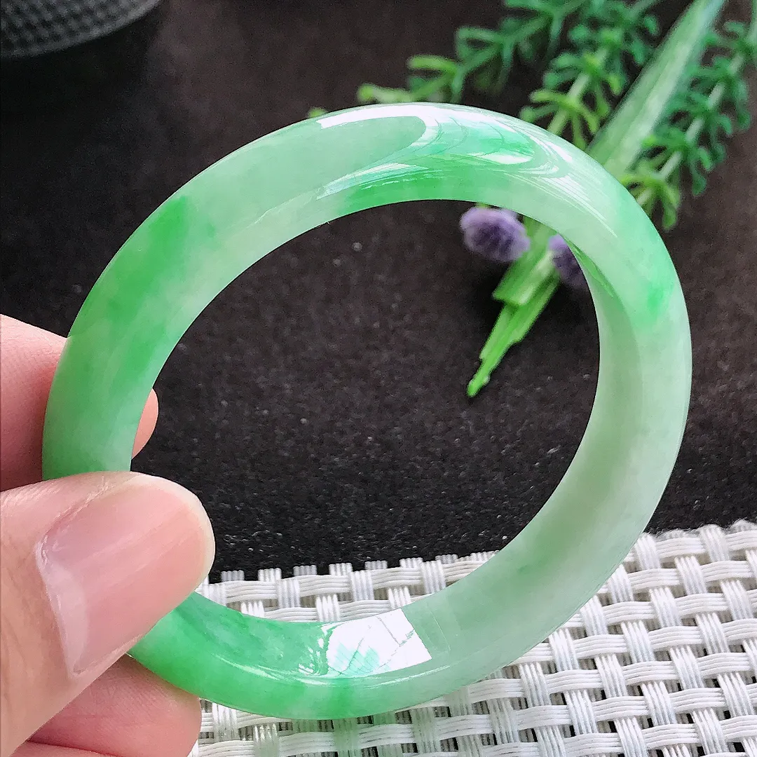 自然光50.5/11.3/7.3小圈口老坑精美飘阳绿手镯宽边翡翠玉镯美人镯