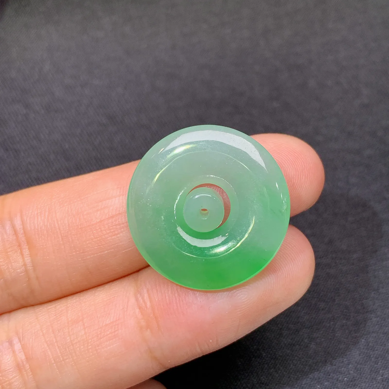 冰飘绿子母扣，镶嵌佳品，冰润细腻，种水足，001 尺寸21.2*3.3