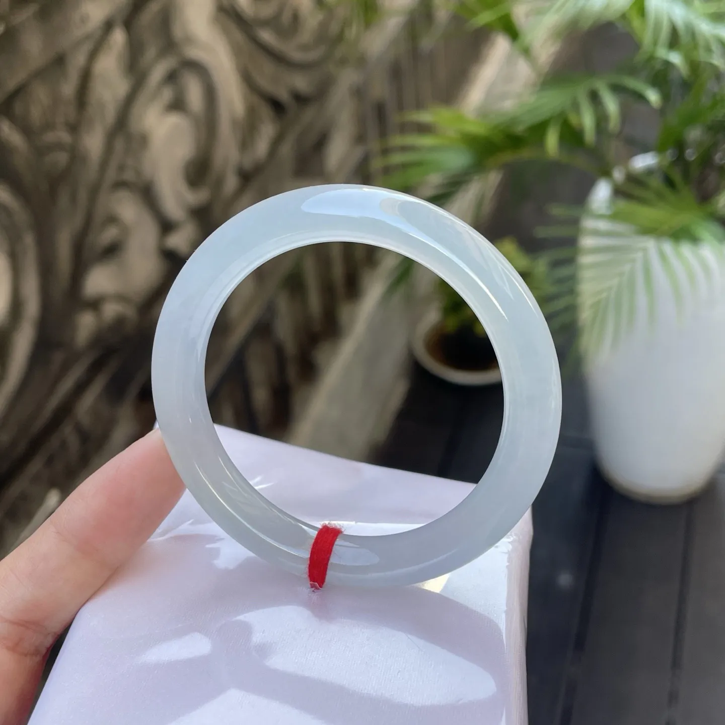 53圆条
冰条子，色调纯净，宛如被清风拂过、不起一丝涟漪的湖面，静谧又美好