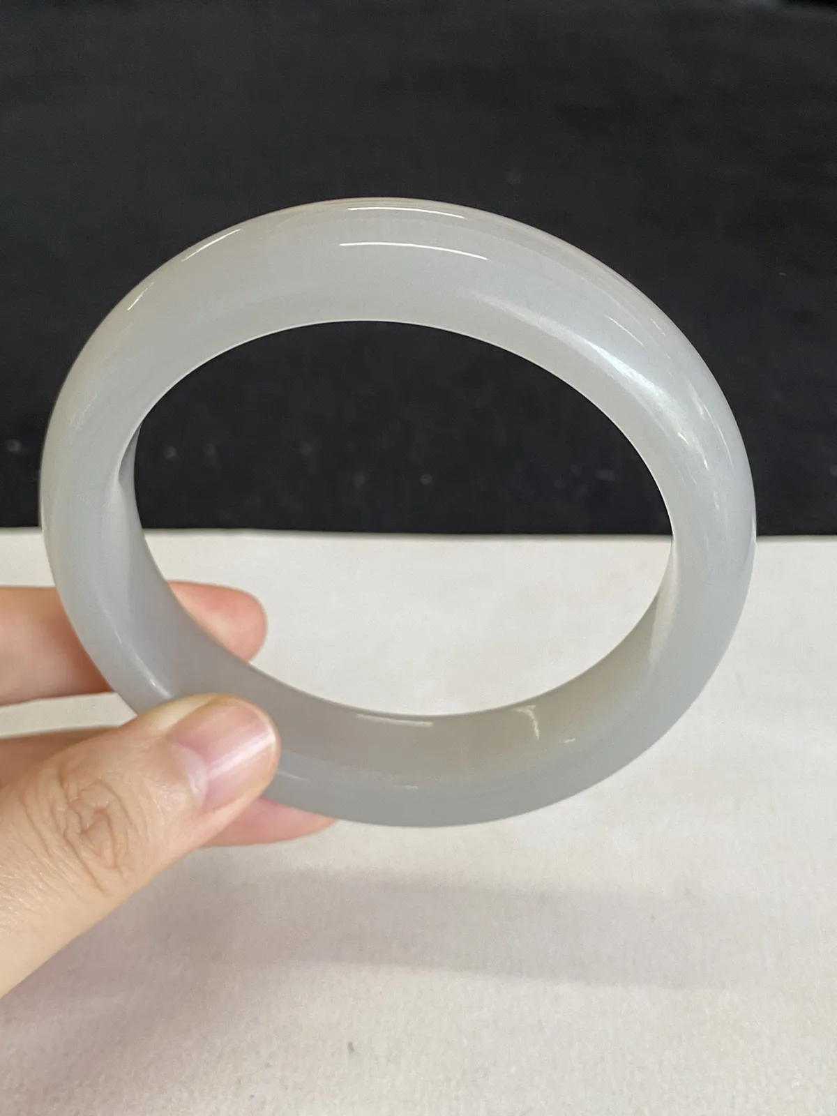 正圈61圈口，和田玉手镯