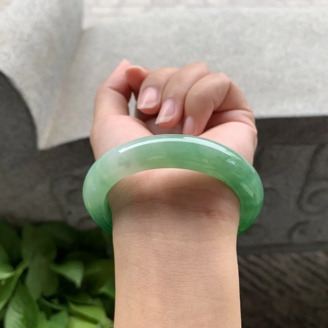 圈口 54.7-11.7-8.9  【芙蓉阳绿正圈手镯】正圈54 55可戴