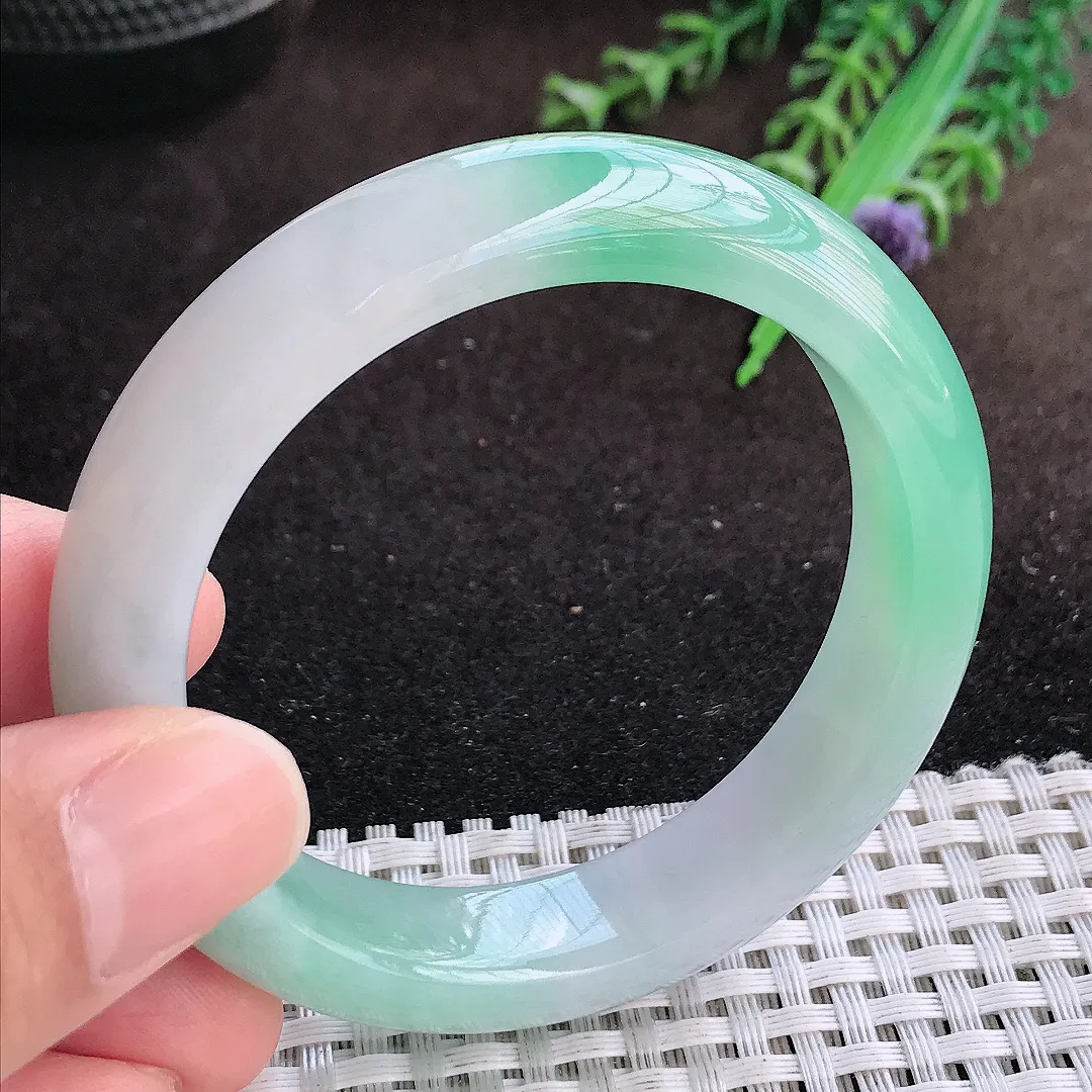 天然a货翡翠52.5/12.4/8.3老坑冰胶果冻冰晴绿手镯宽边翡翠玉镯美人镯