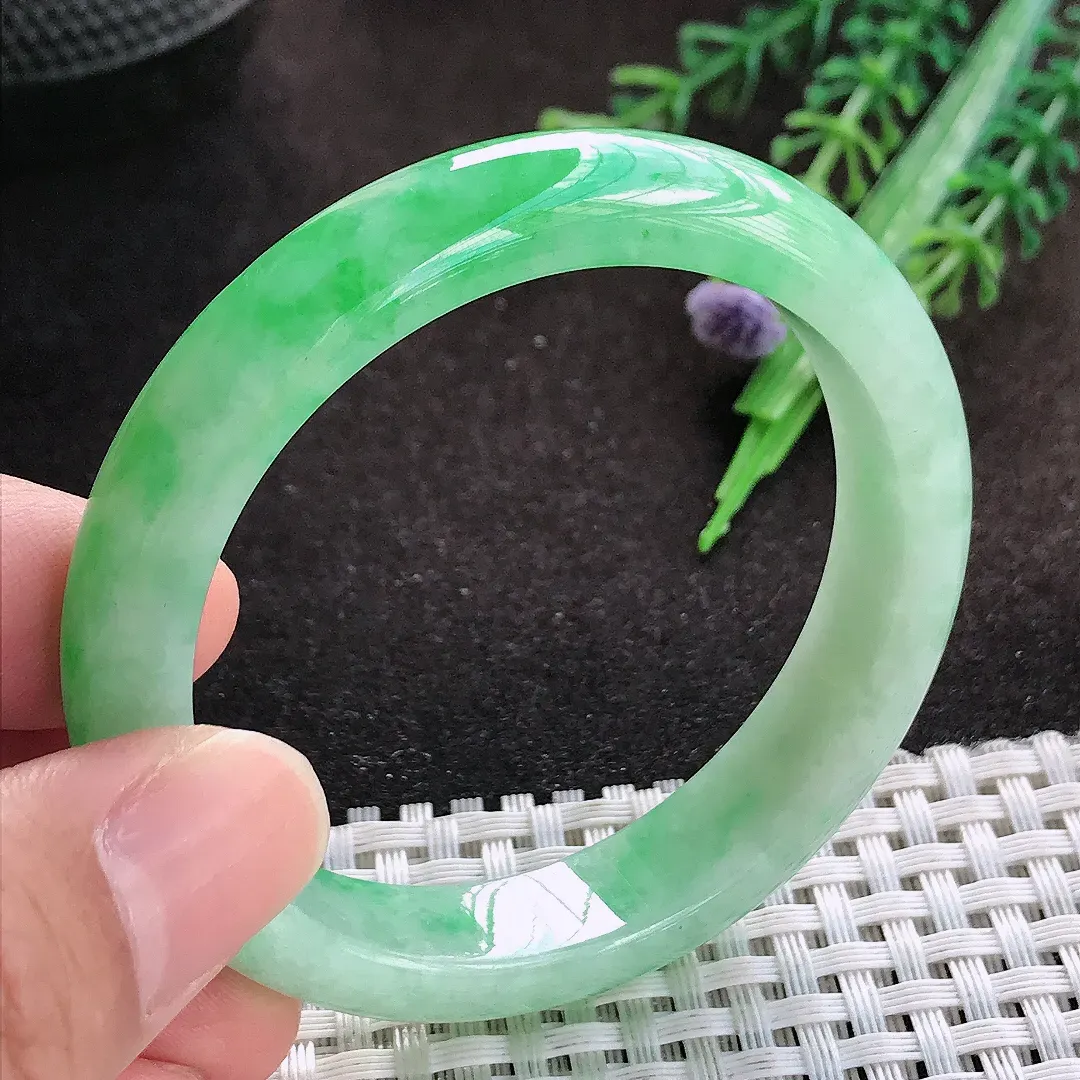 自然光50.5/11.3/7.3小圈口老坑精美飘阳绿手镯宽边翡翠玉镯美人镯