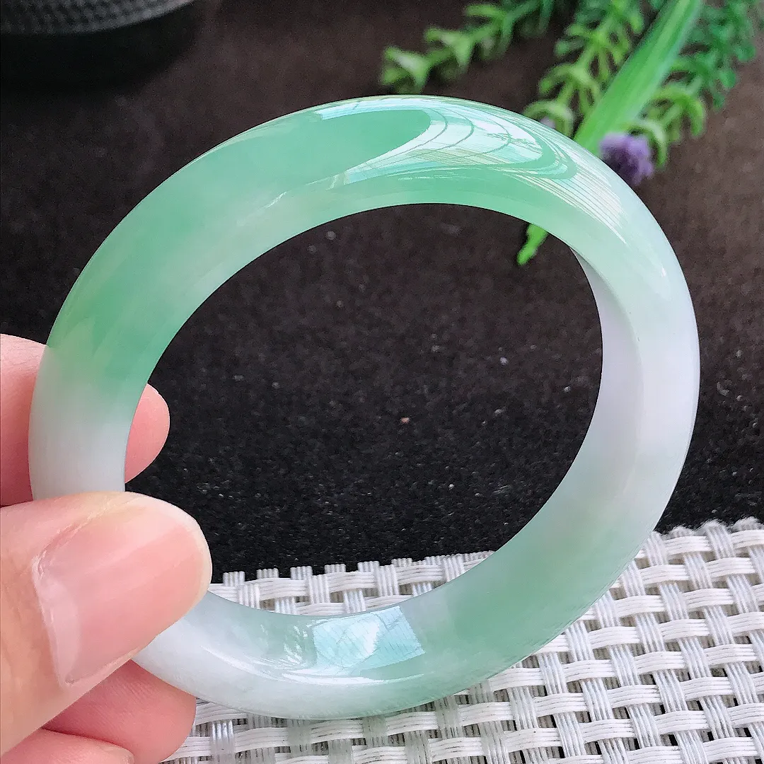 天然a货翡翠52.5/12.4/8.3老坑冰胶果冻冰晴绿手镯宽边翡翠玉镯美人镯