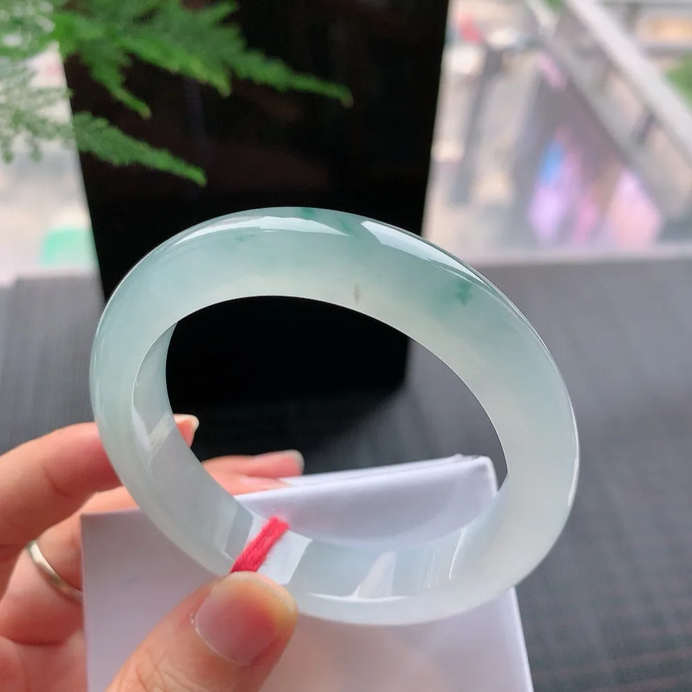 正圈高冰飘花 无瑕 尺寸:54.1/12.7/8.7 花美 种水好