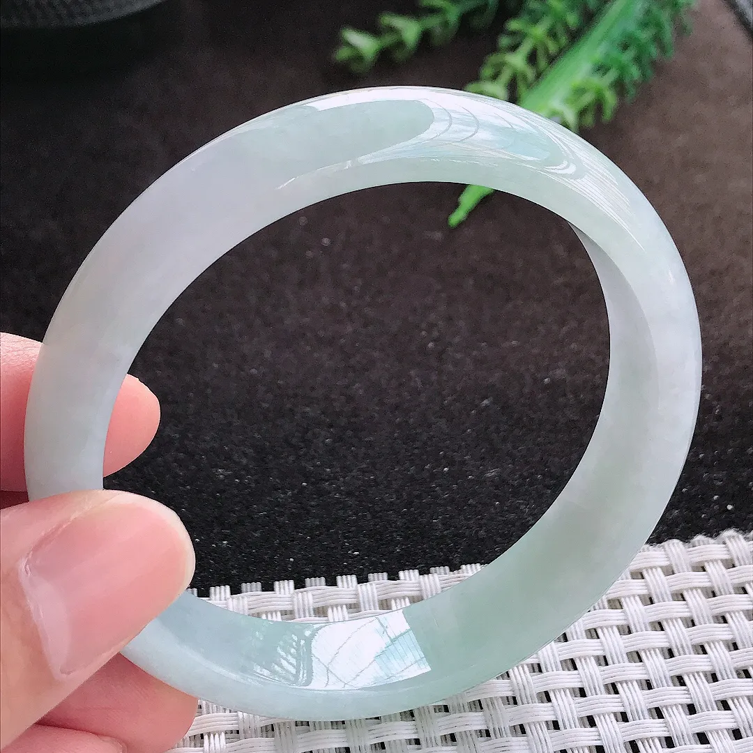 自然光59.5/13.5/7.3老坑精美冰润天空蓝手镯宽边翡翠玉镯美人镯