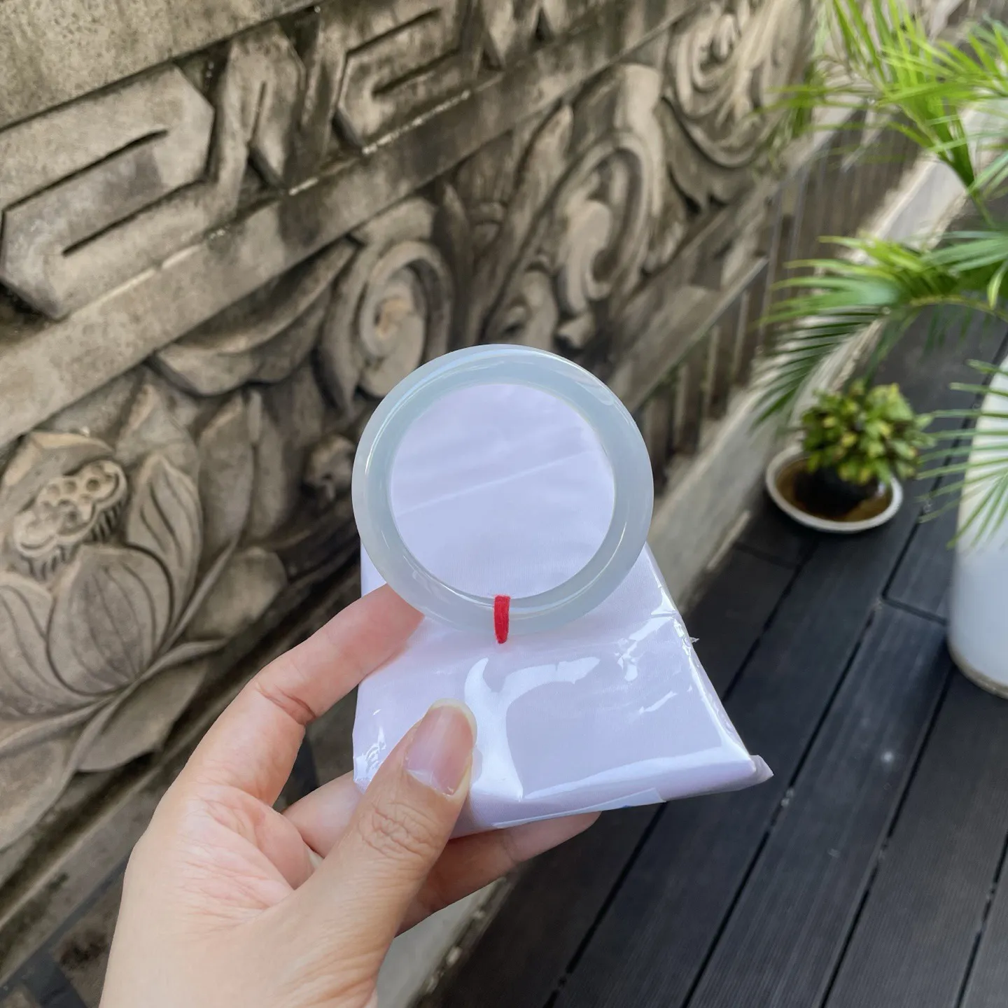 53圆条
冰条子，色调纯净，宛如被清风拂过、不起一丝涟漪的湖面，静谧又美好