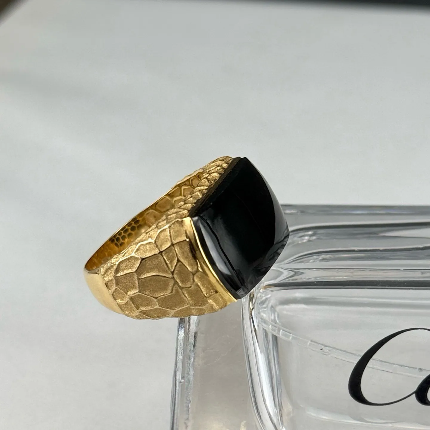 精品18k墨翠马鞍男戒 种好色正 黑度极好 打灯通透 油性十足