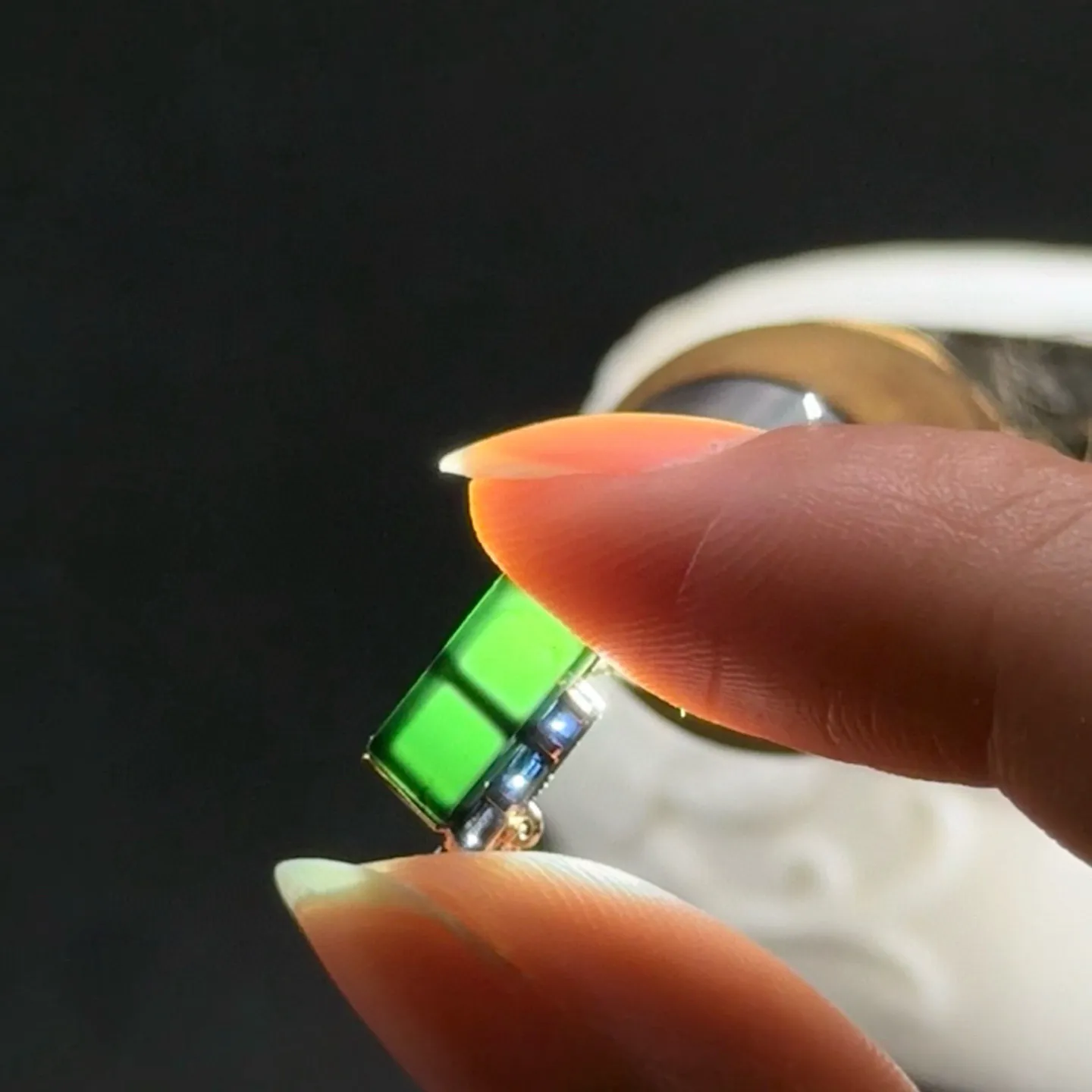 精品18k墨翠耳坠 重金豪镶 打灯通透 油性十足 尺寸10.9