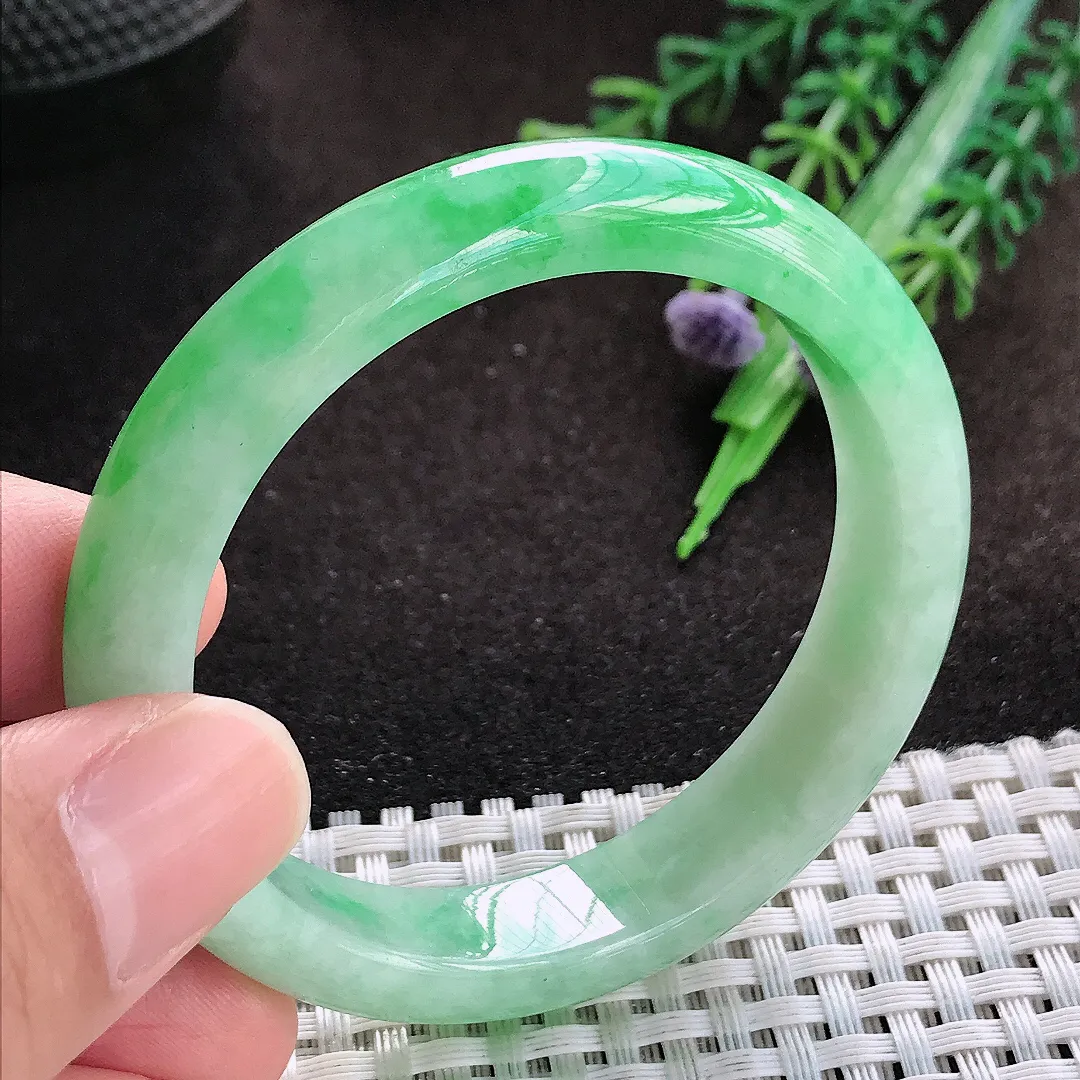 自然光50.5/11.3/7.3小圈口老坑精美飘阳绿手镯宽边翡翠玉镯美人镯