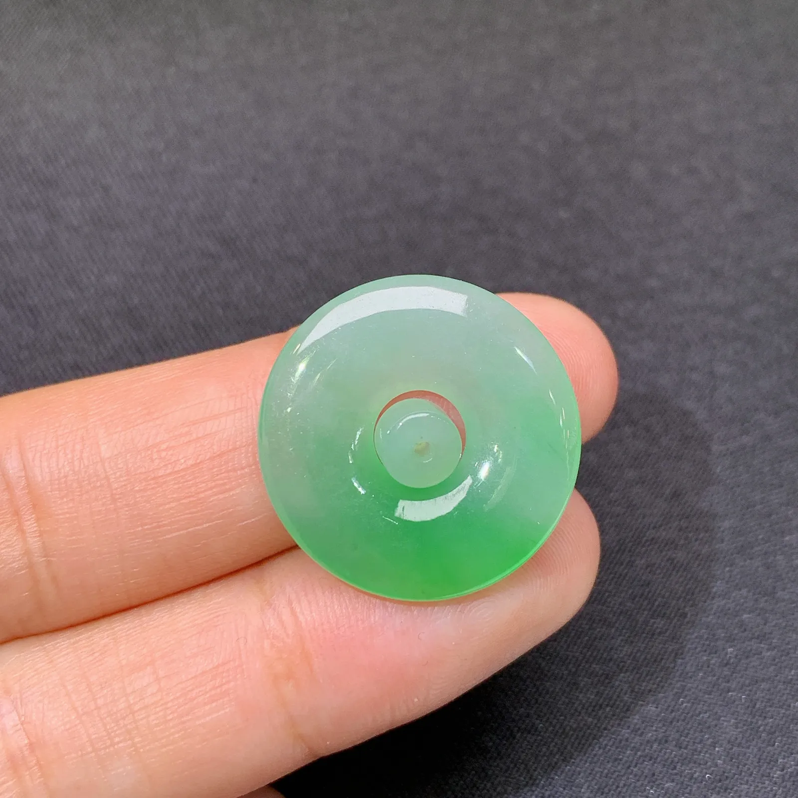 冰飘绿子母扣，镶嵌佳品，冰润细腻，种水足，001 尺寸21.2*3.3