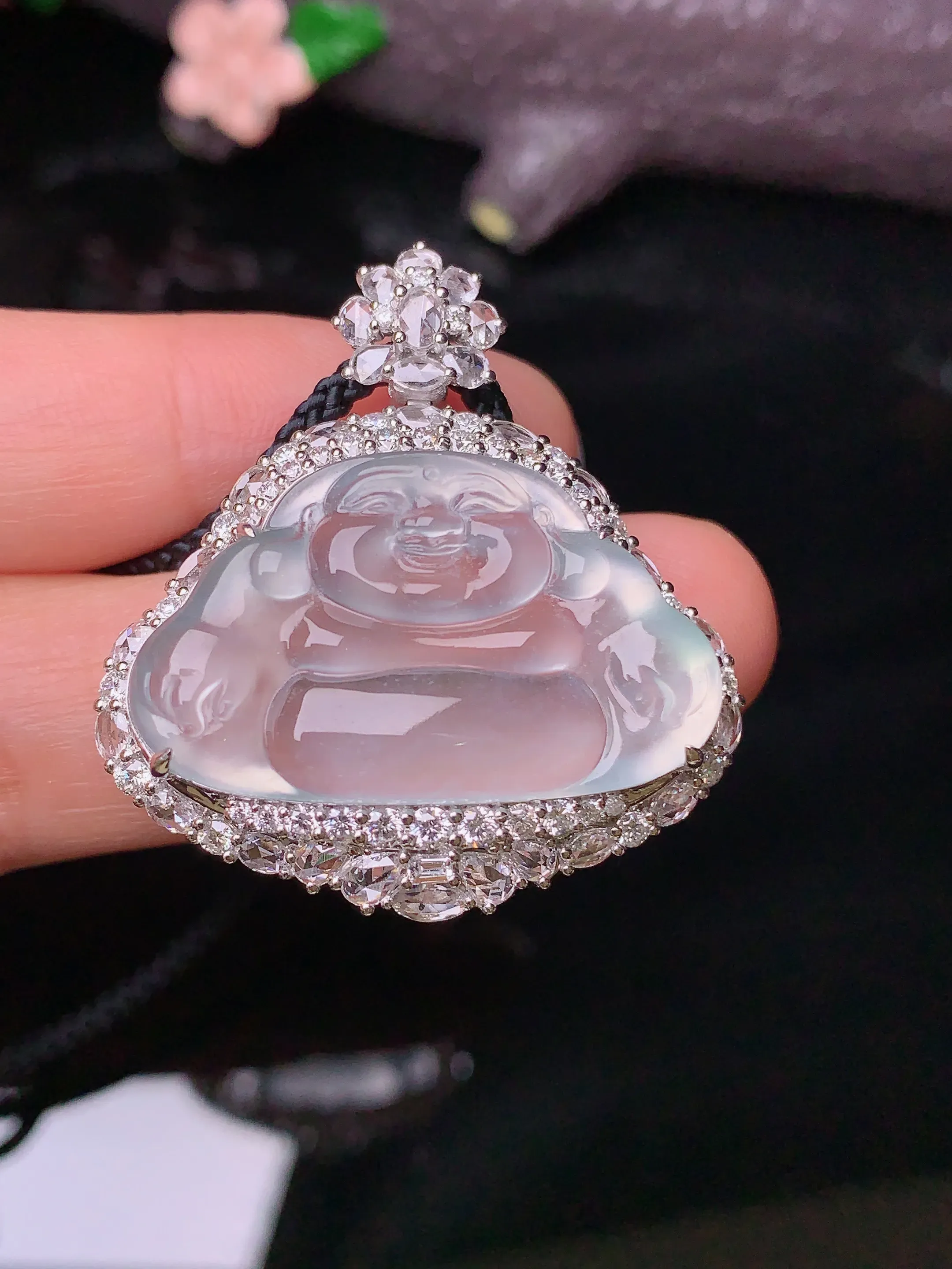 18k金钻镶嵌冰种佛公吊坠 玉质细腻 色泽清新艳丽 整体尺寸35.3*32.6*12.5