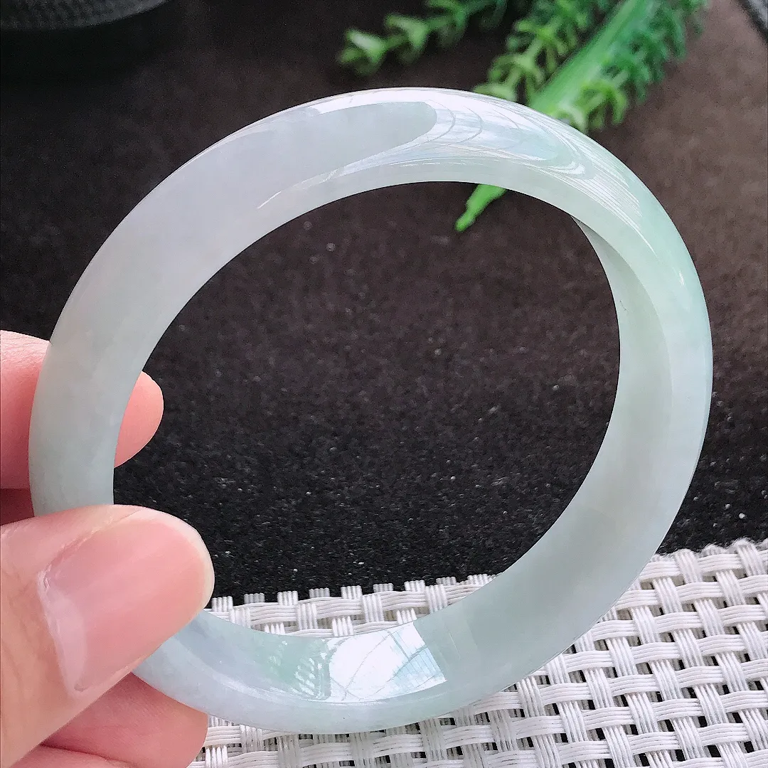 自然光59.5/13.5/7.3老坑精美冰润天空蓝手镯宽边翡翠玉镯美人镯