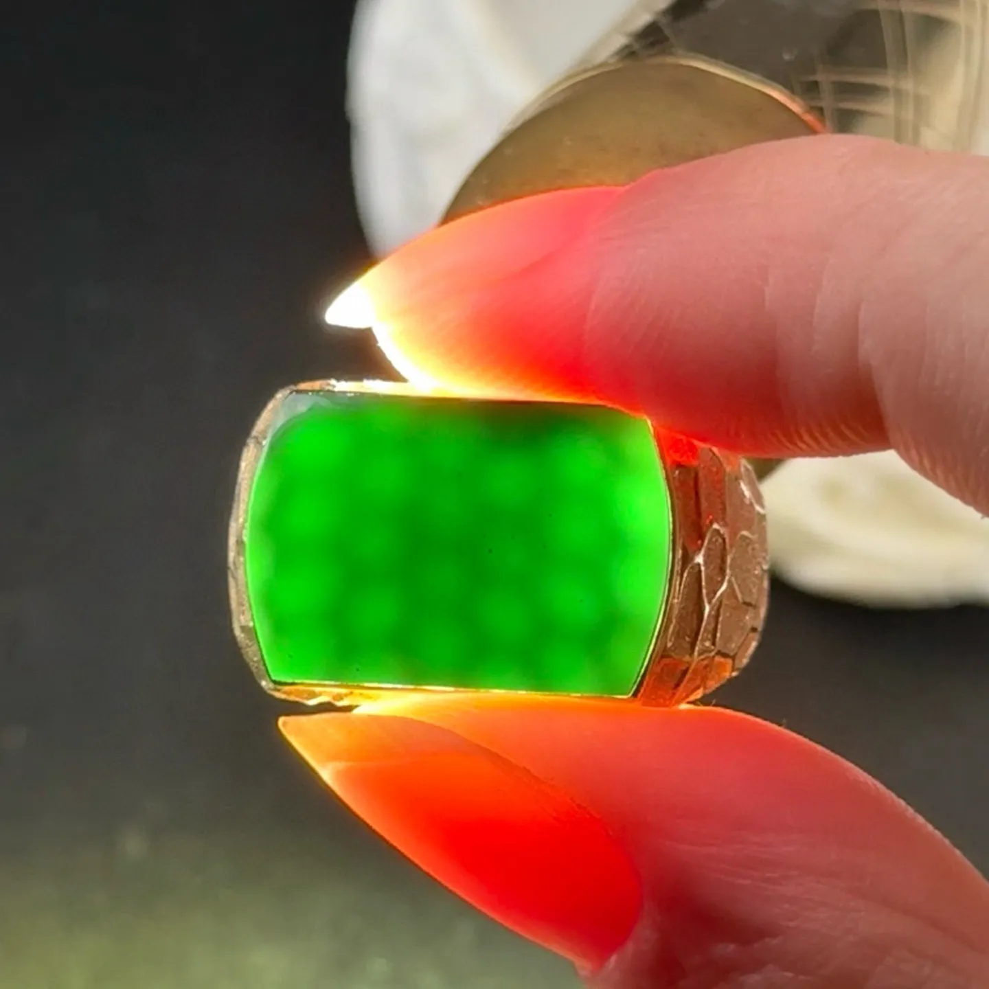 精品18k墨翠马鞍男戒 种好色正 黑度极好 打灯通透 油性十足