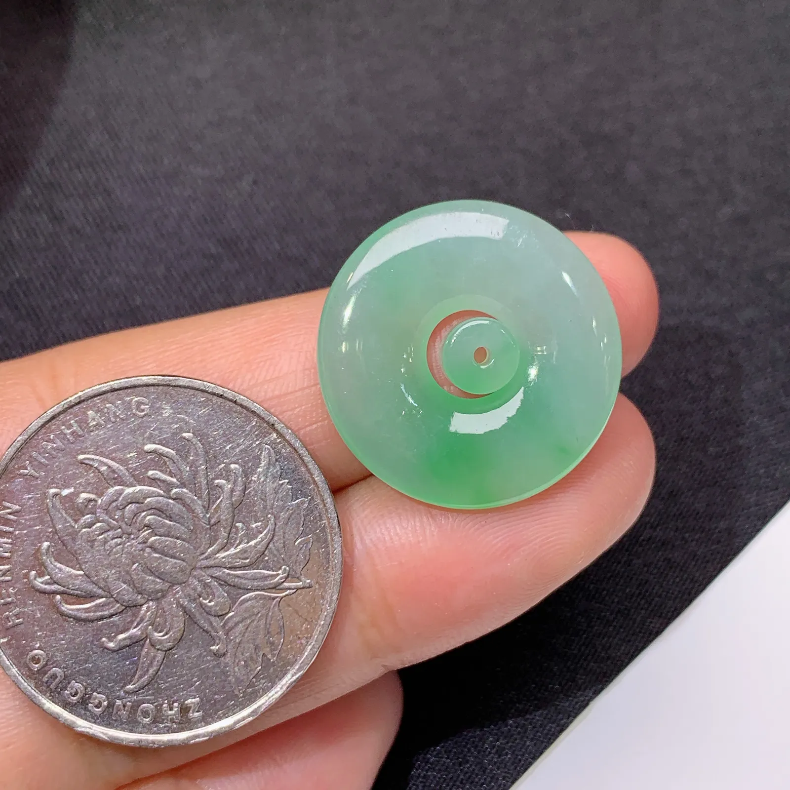 冰飘绿子母扣，镶嵌佳品，冰润细腻，种水足 001 尺寸21*3.4