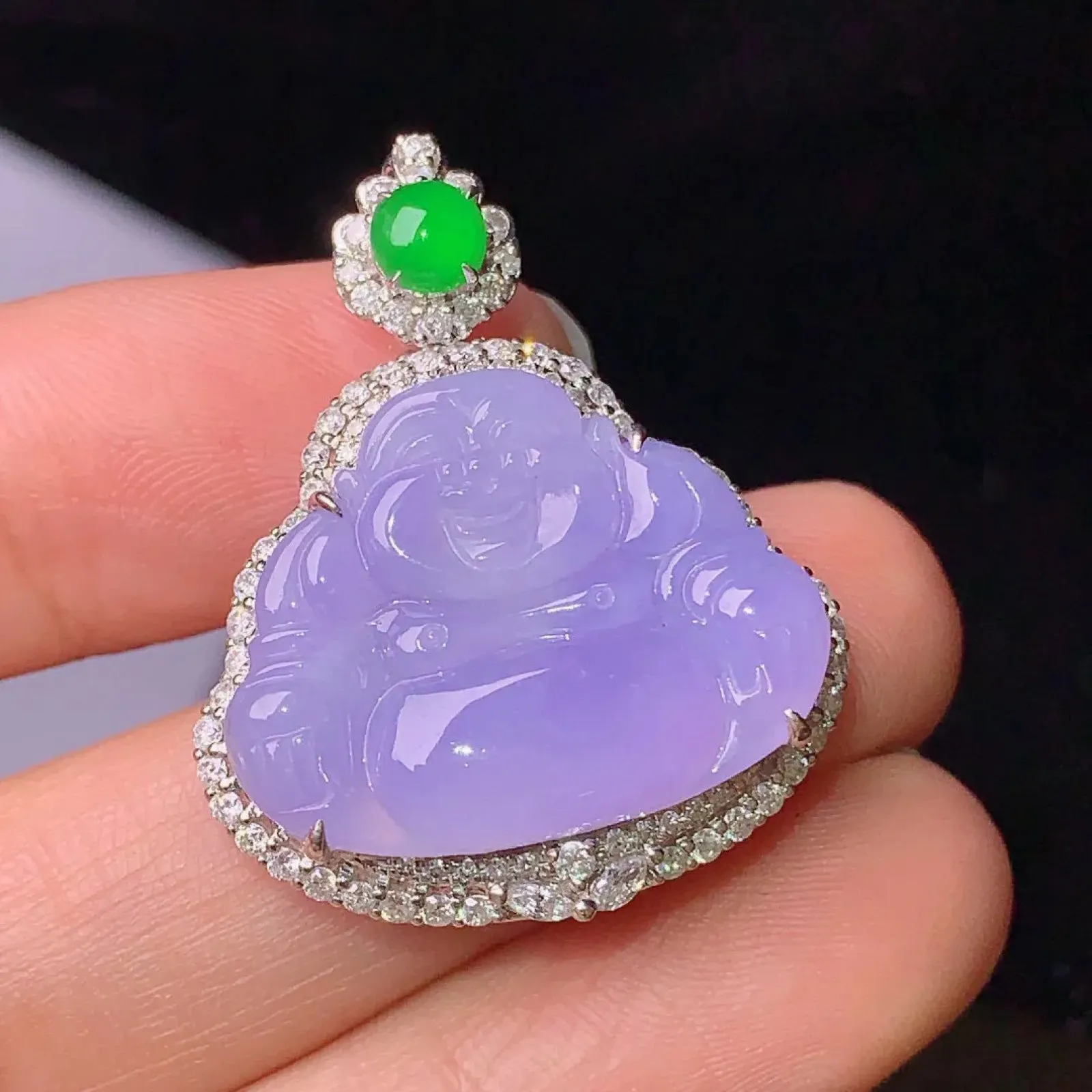 18k金钻镶嵌紫罗兰佛公吊坠 玉质细腻 色泽艳丽  整体尺寸31.2*25*8.7