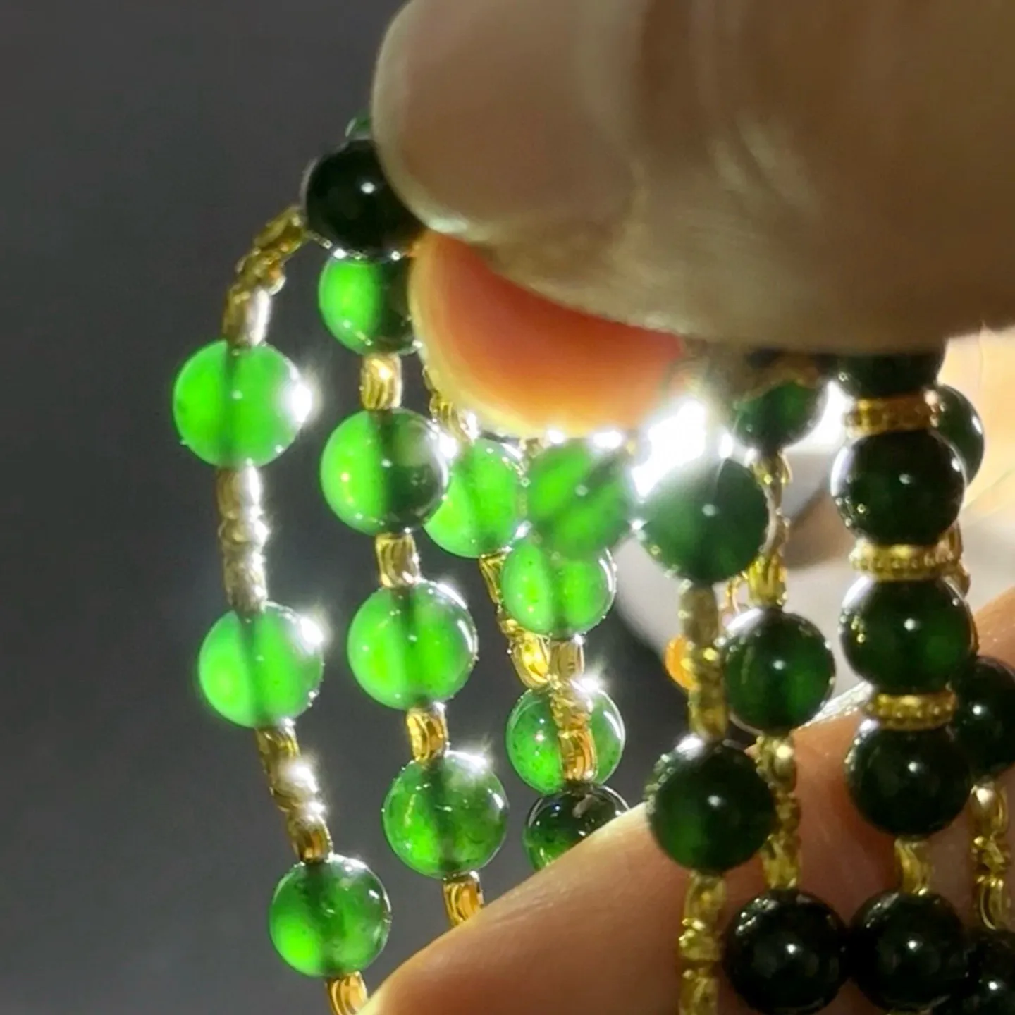 精品18k墨翠珠子项链 种好色正 黑度好 打灯通透 油性足 尺寸5.1