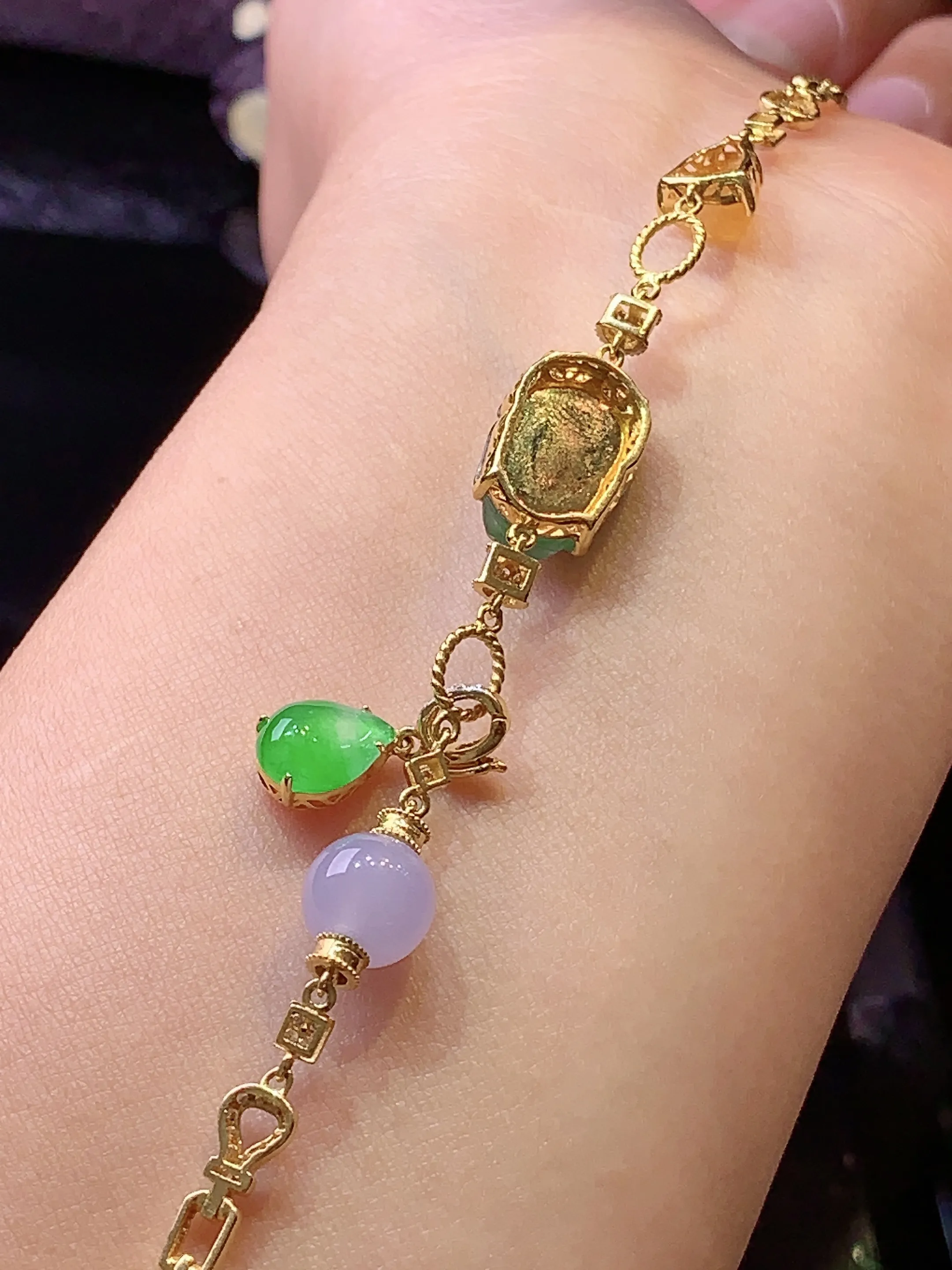 18k金钻镶嵌满绿貔貅手链 玉质细腻 色泽清新艳丽 裸石尺寸13.5*9.5*4.5