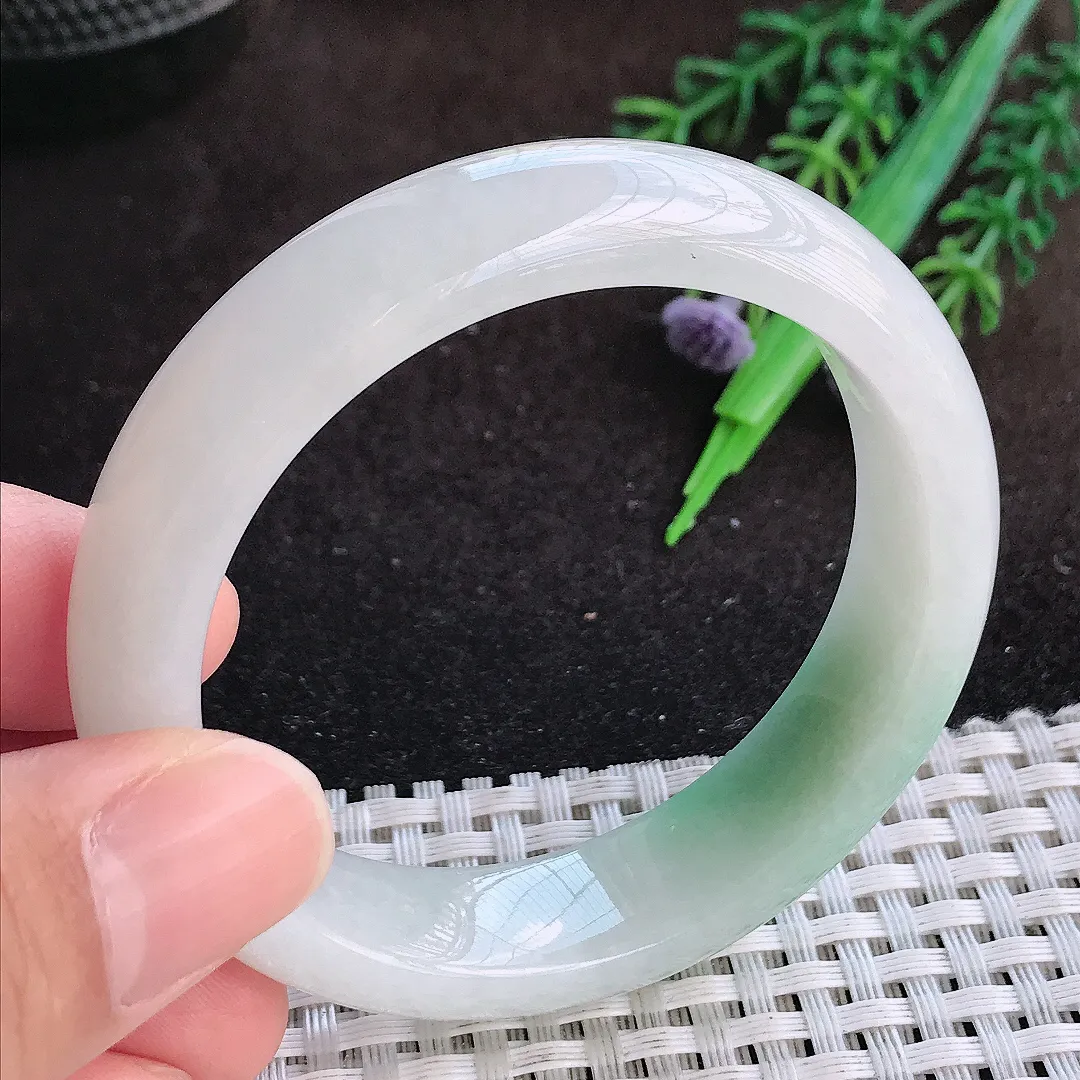 天然a货翡翠51/13.4/7.8老坑精美温润飘绿手镯小圈口翡翠玉镯美人镯