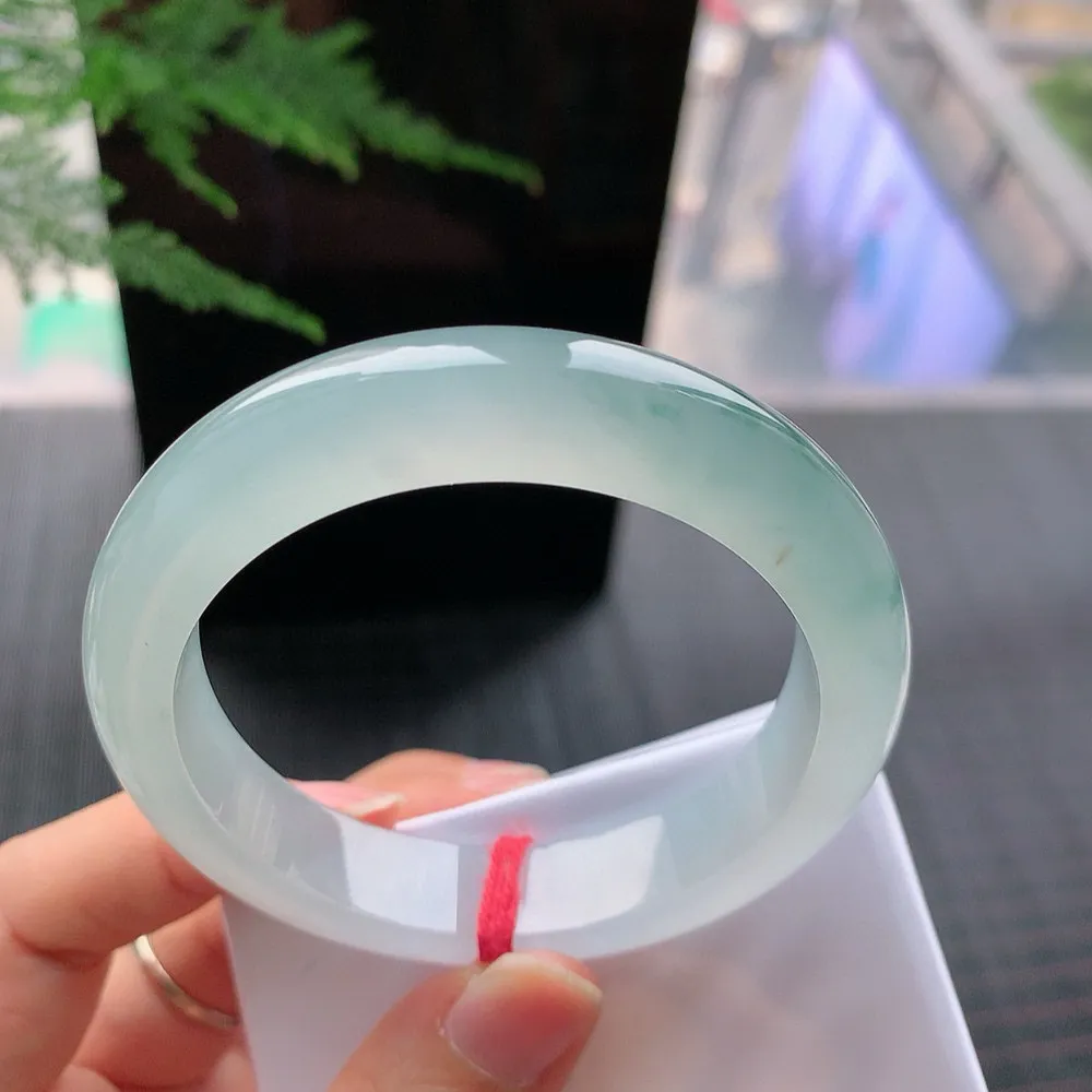 正圈高冰飘花 无瑕 尺寸:54.1/12.7/8.7 花美 种水好